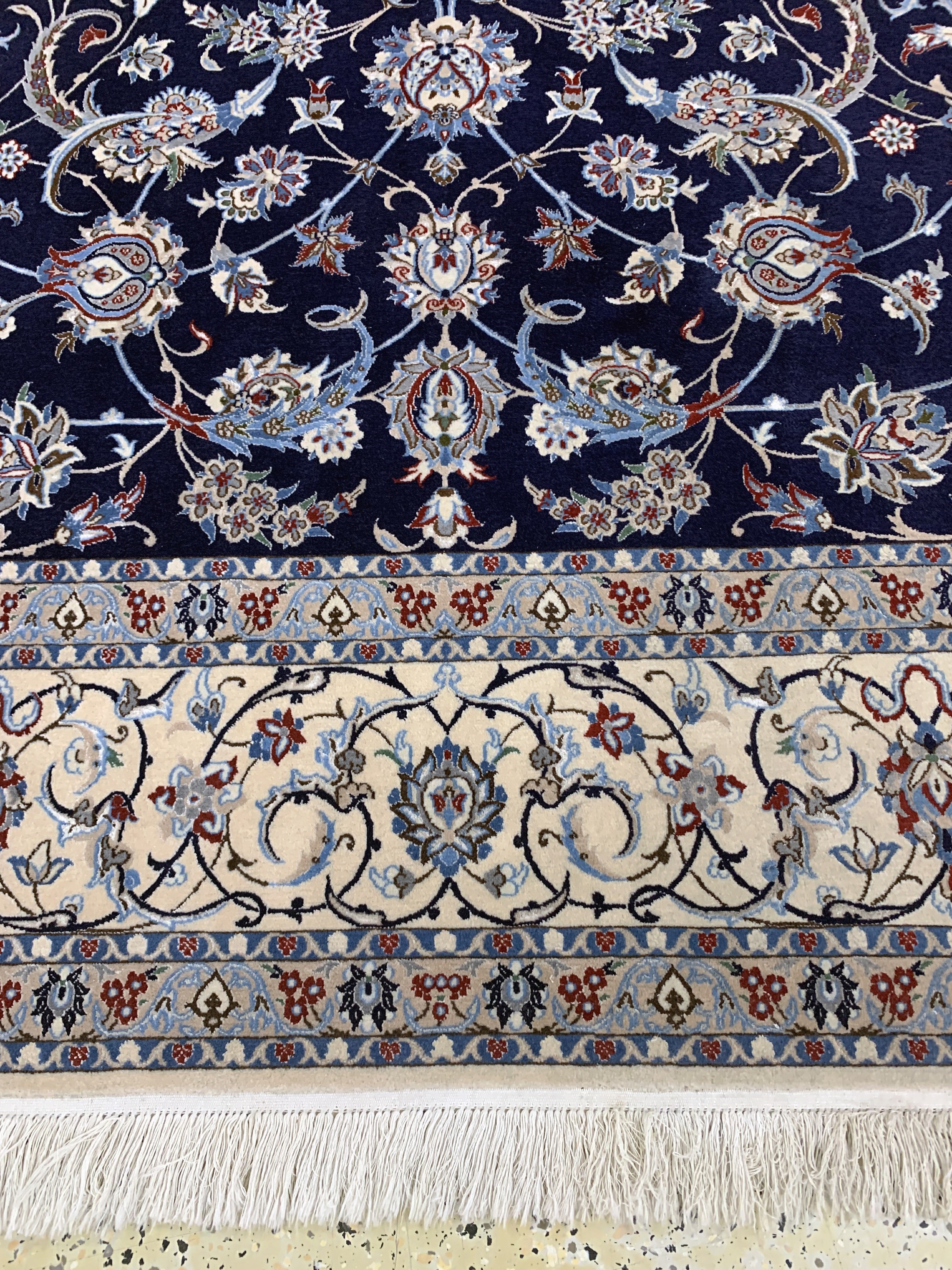 Detail i: Nain fein(6 La), Persien, Ende 20.Jhd, Korkwolle mit Seide, ca. 255 x 197 cm, ca. 1,0Mio. Kn/qm, minimale Mottenfraß am Rand, EHZ: 2