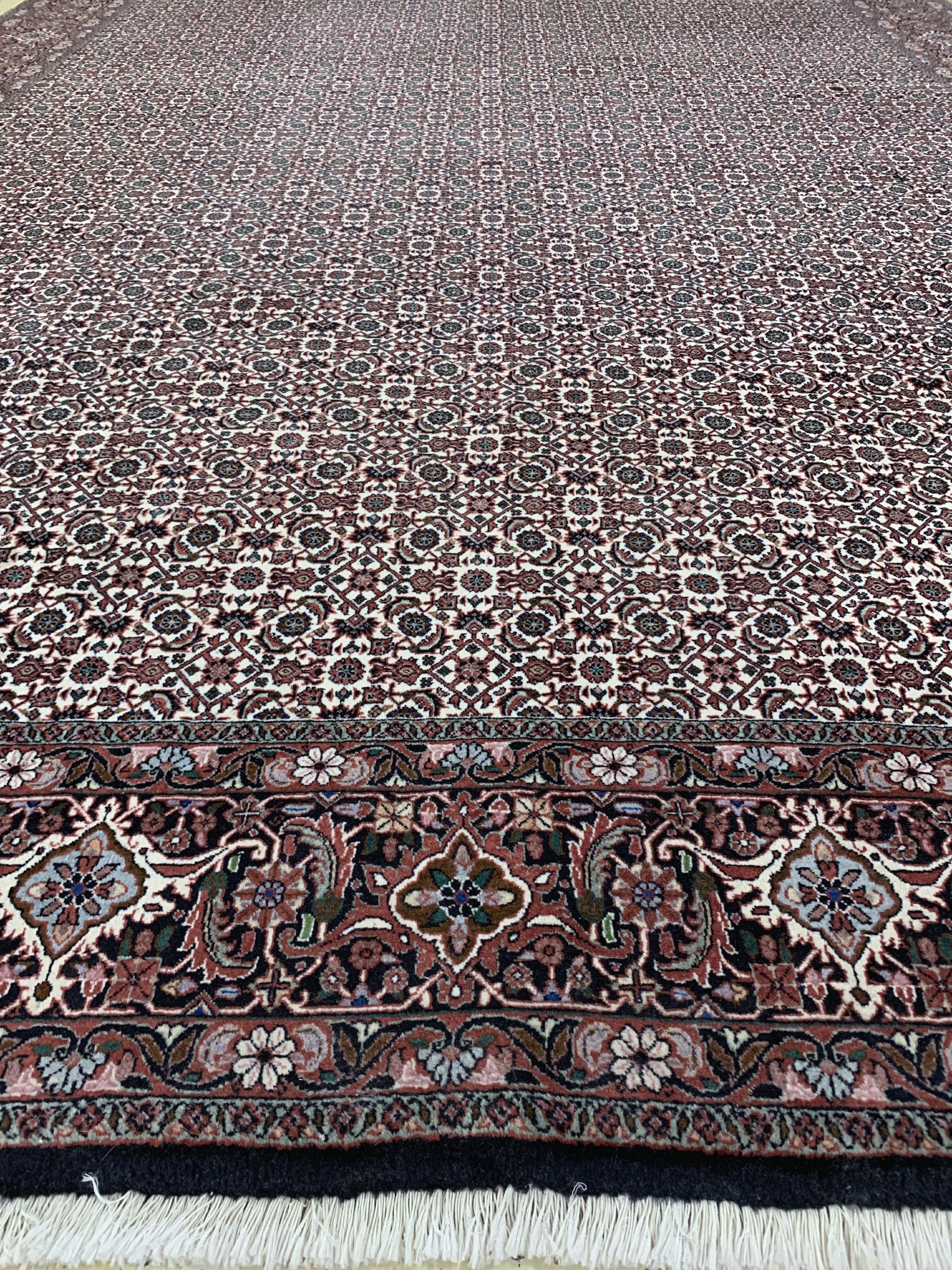 Detail h: Bidjar Kork fein, Persien, Ende 20.Jhd, Korkwolle auf Baumwolle, ca. 340 x 250 cm, EHZ: 2