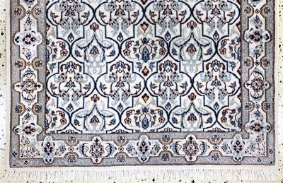 27012843c - Nain fein(6 La), Persien, Ende 20.Jhd, Korkwolle mit Seide, ca. 144 x 90 cm, ca. 1,0 ...