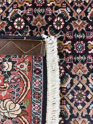 27012850d - Bidjar Kork fein, Persien, Ende 20.Jhd, Korkwolle auf Baumwolle, ca. 165 x 103 cm, EHZ: ...