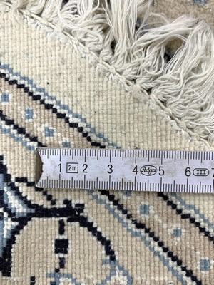 27012882c - 2 Lots Nain fein(9 La), Persien, Ende 20.Jhd, Korkwolle mit Seide, durchmsßer: ca. 110 ...