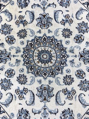 27012882d - 2 Lots Nain fein(9 La), Persien, Ende 20.Jhd, Korkwolle mit Seide, durchmsßer: ca. 110 ...