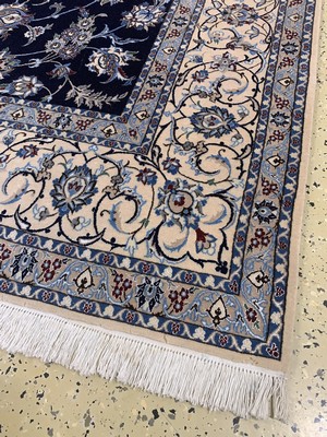 27012885a - Nain fein(6 La), Persien, Ende 20.Jhd, Korkwolle mit Seide, ca. 255 x 197 cm, ca. ...