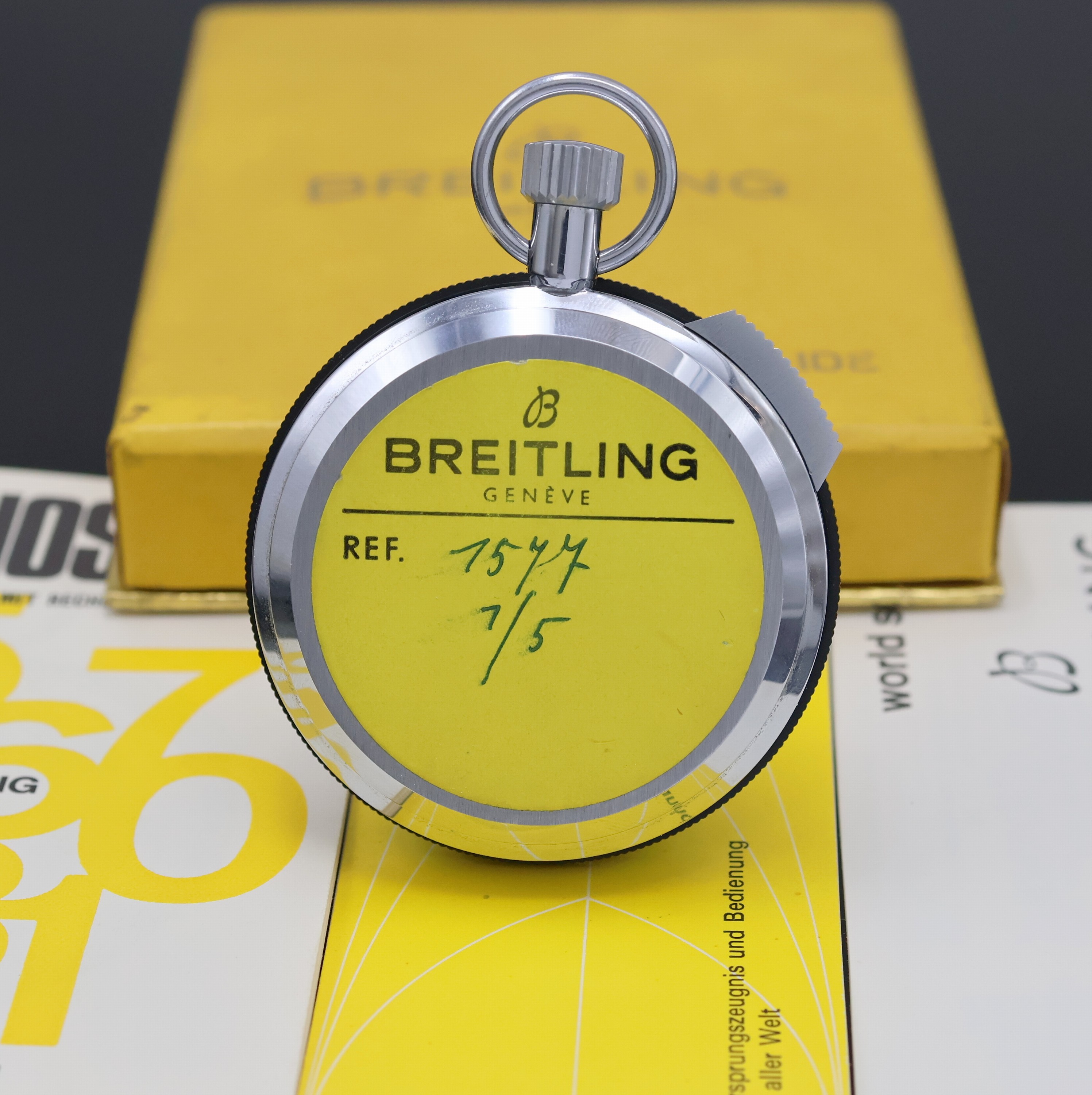 Detail a: BREITLING Chronoslide neuwertiger Einhandstopper Referenz 1577, Schweiz um 1969, Metall verchromt, 30 Min.-Stoppz., Multiskala, beids. drehb. ...