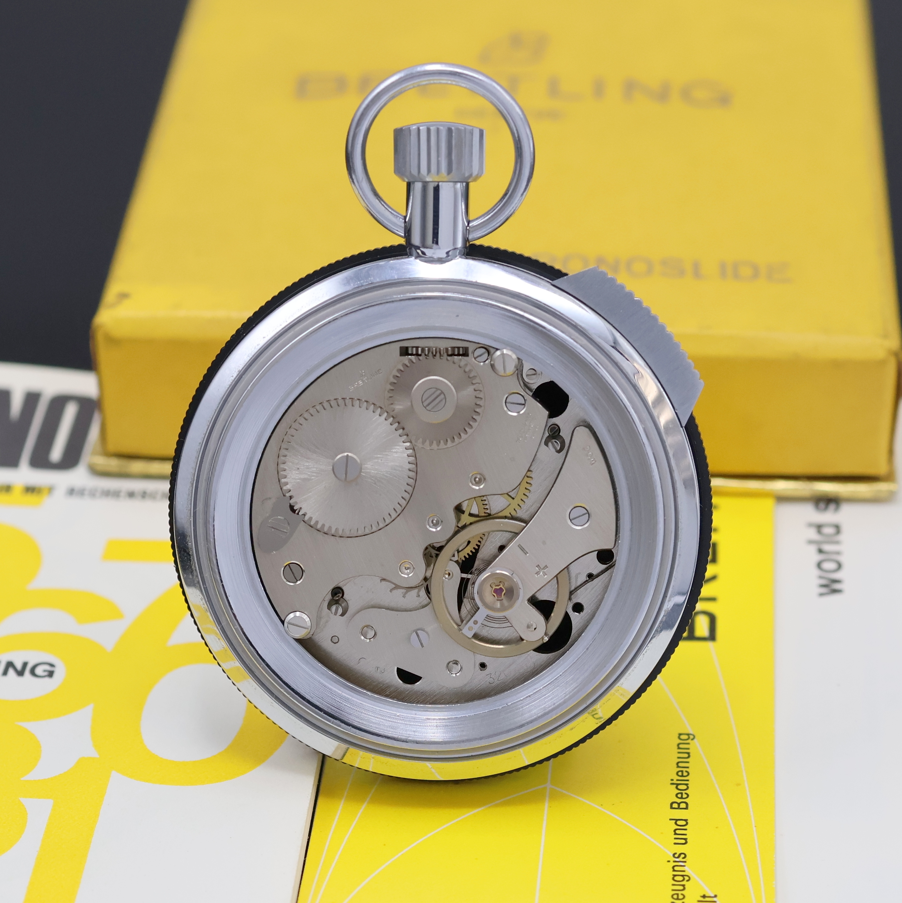 Detail c: BREITLING Chronoslide neuwertiger Einhandstopper Referenz 1577, Schweiz um 1969, Metall verchromt, 30 Min.-Stoppz., Multiskala, beids. drehb. ...