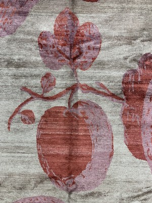 27013656d - Designerteppich sign., Nepal, 21.Jhd, Seideauf Baumwolle, ca. 355 x 400 cm, EHZ: 1-2. ...