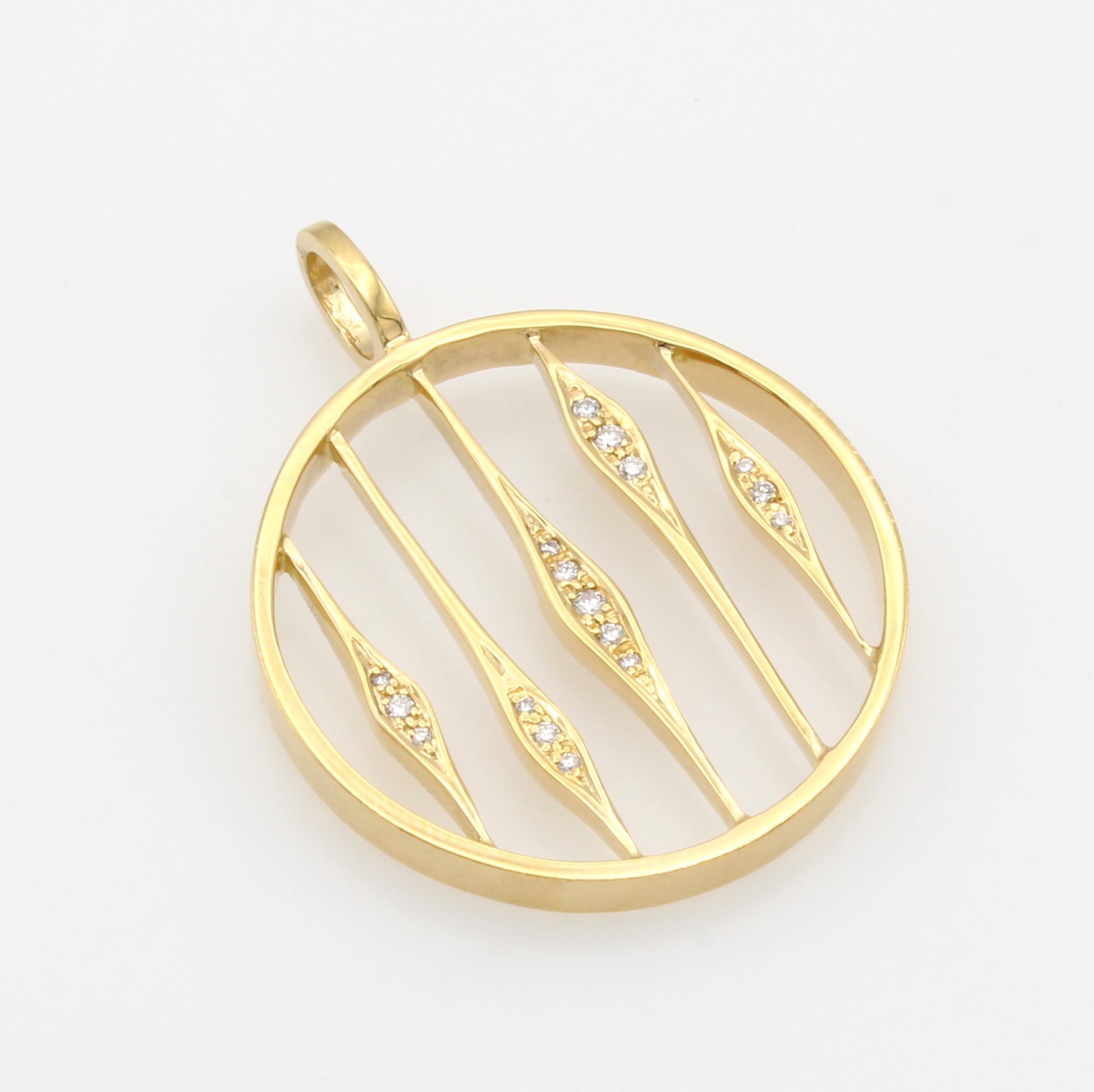 Image 27013953 - Anhänger mit Brillanten, GG 750/000, runder Anhänger, offen gearb., Brill. zus. ca. ...