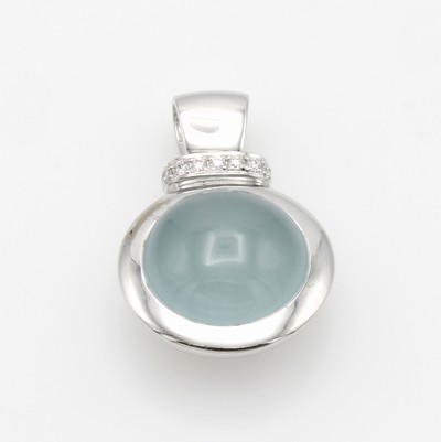 27013982a - Anhänger mit Aquamarin und Brillanten, WG 750/000, runder Aquamarincabochon in breiter, ...
