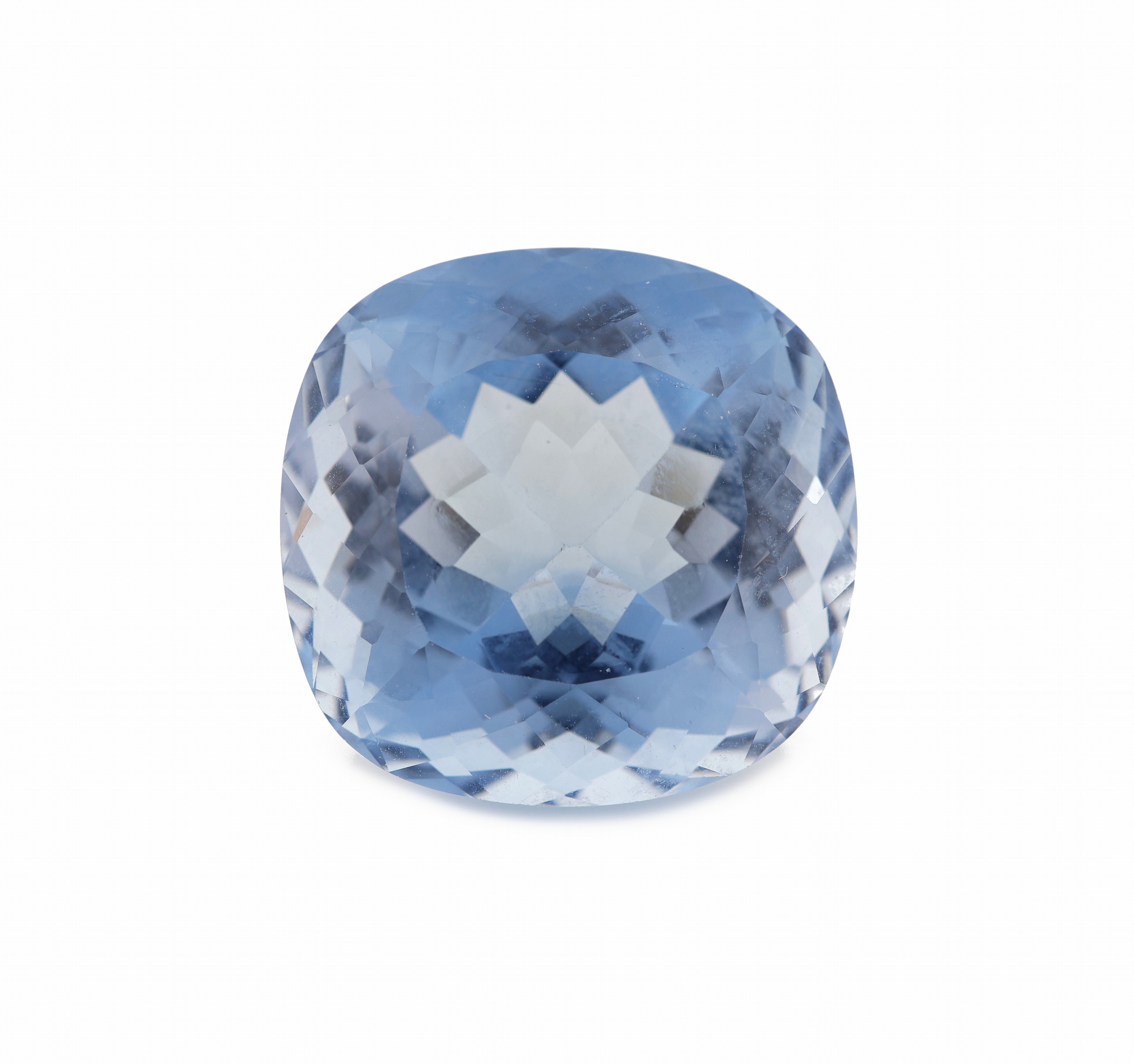 Image 27014359 - Loser Aquamarin 38.74 ct, Cushion-Cut, lt. Expertise Santa Maria Blau, 21.18 x 20.63 x ...