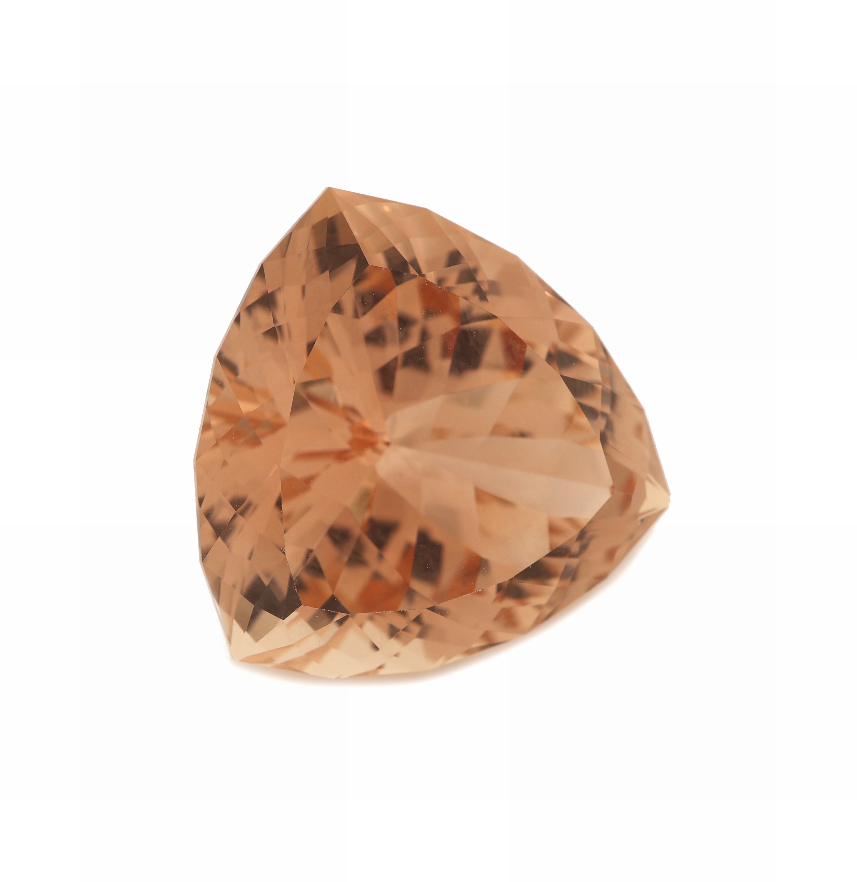 Detail a: Loser Imperial Topas ca. 51.6 ct, Trillion -schliff, Light Reddish Orange, ca. 23.6 x 23.5 x 14.5 mm