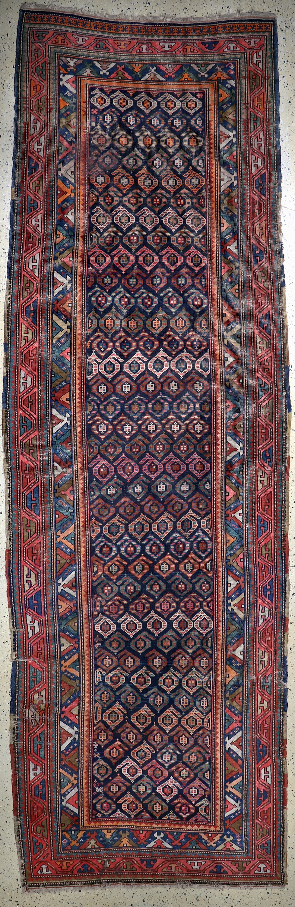Antiker Kazak, Kaukasus, 19.Jhd, Wolle auf Wolle, ca. 420 x 133 cm, EHZ: 3-4, (Restaurierungen)