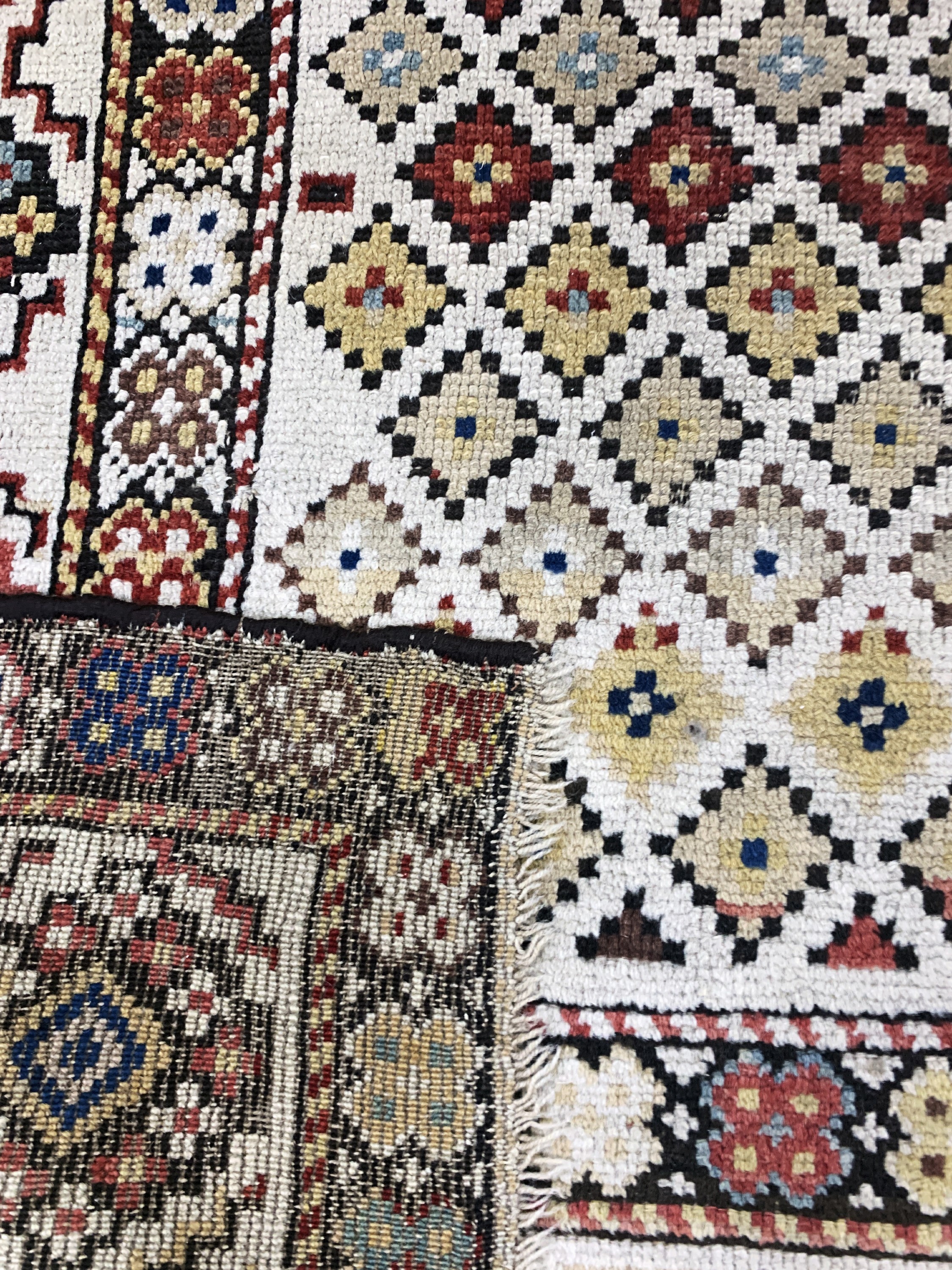 Detail e: Antiker Kazak, Kaukasus, 19.Jhd, Wolle auf Wolle, ca. 167 x 146 cm, EHZ: 4