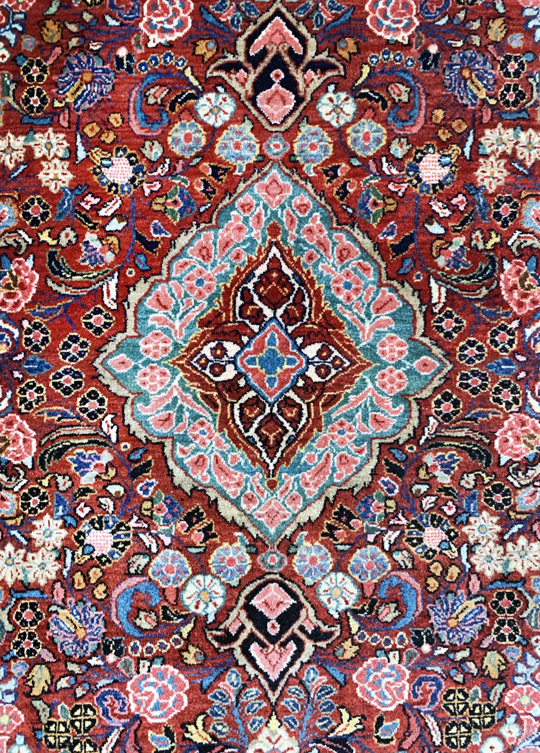 Detail c: Ghiasabad, Persien, Anfang 20.Jhd., Korkwolle, ca. 155 x 103 cm, EHZ: 1-2