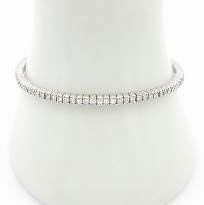 27014534a - Flexibler Armreif mit Brillanten, WG 750/000, 83 Brill. zus. ca. 2.20 ct feines ...