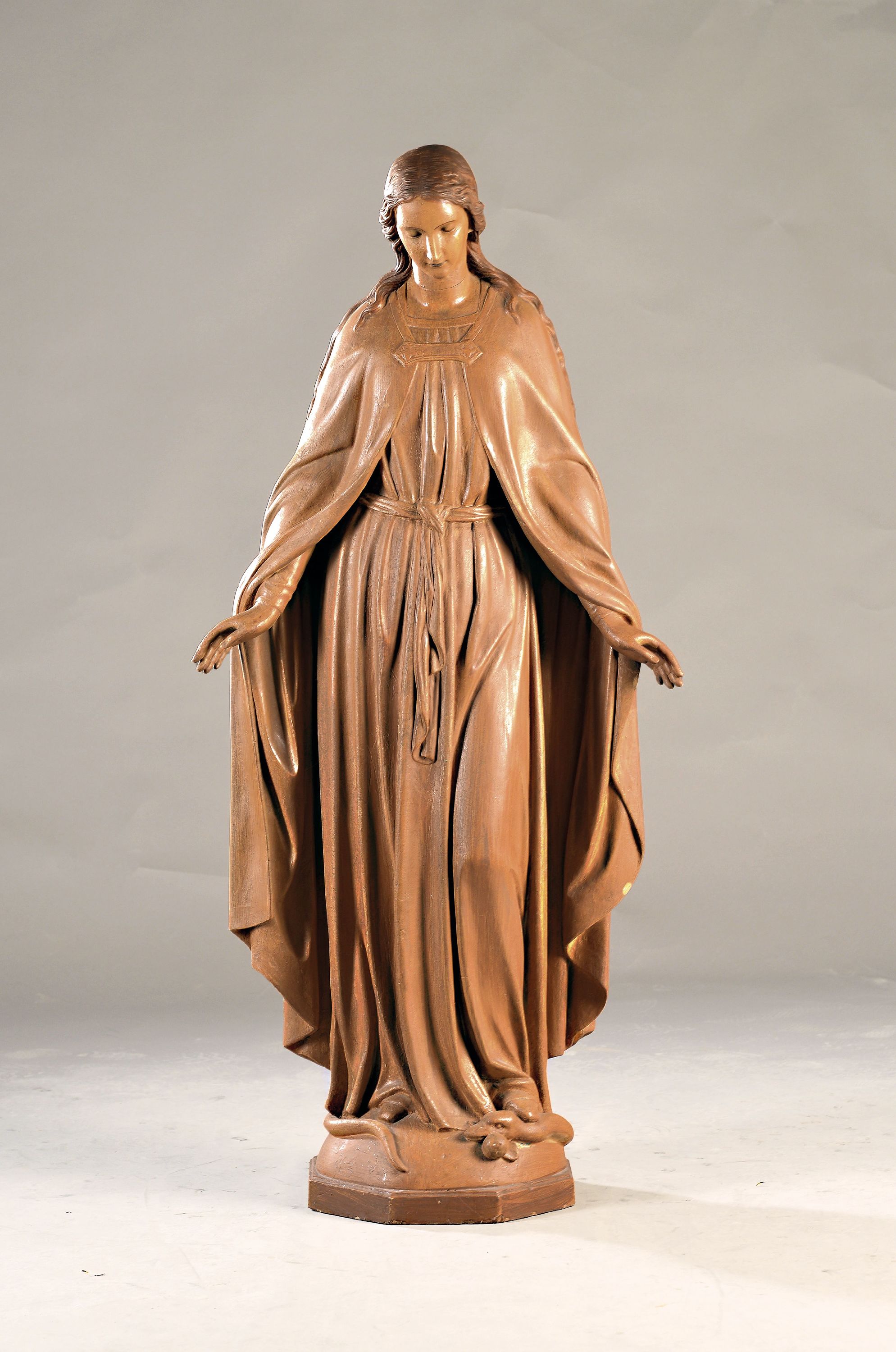 Image 27014713 - Große Schutzmantelmadonna, deutsch, Anfang 20.Jh., keramischer Formguss, holzfarbene ...