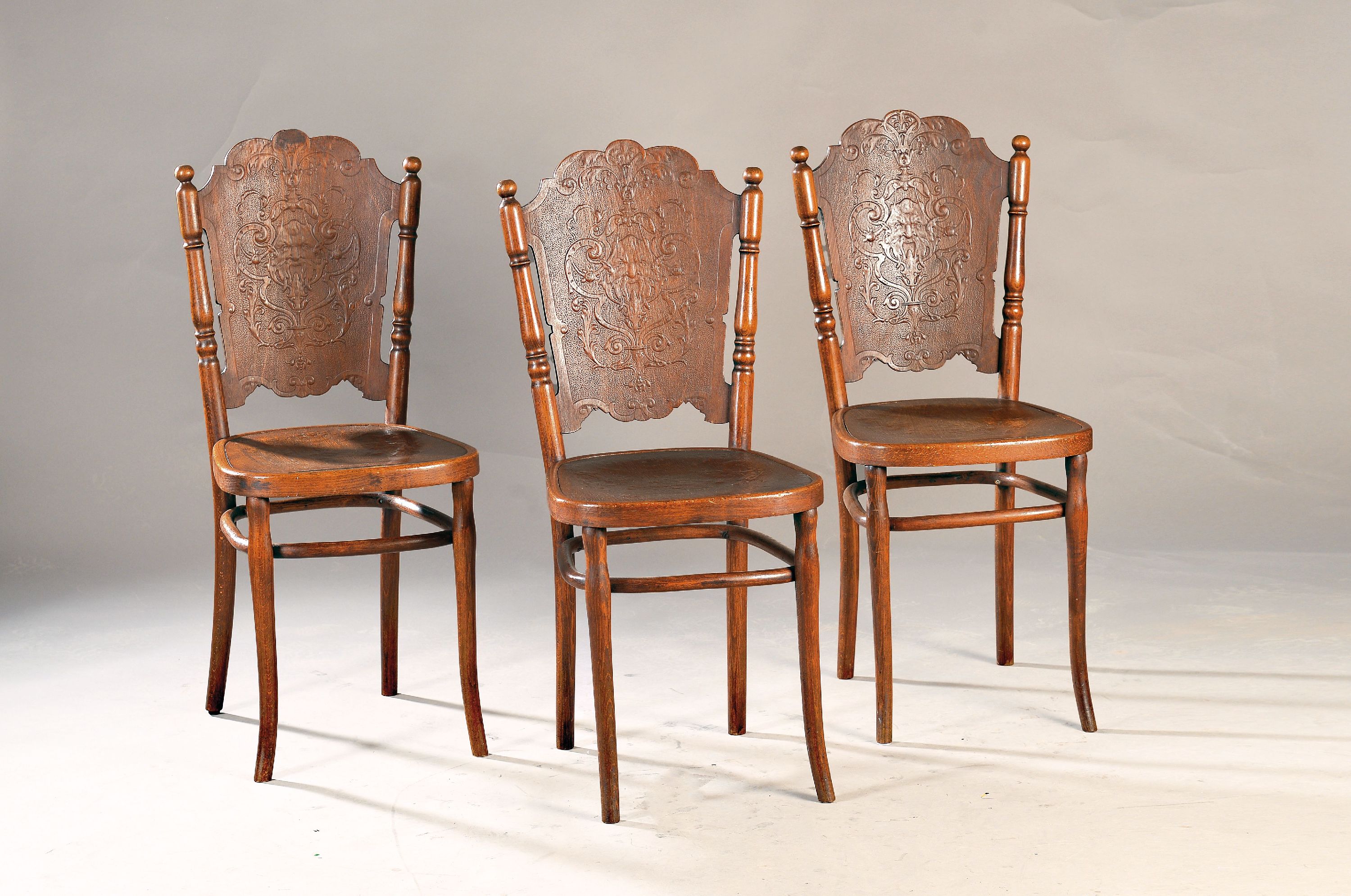 Image 27014745 - 6 Stühle, von Jacob & Josef Kohn, um 1900, Buche massiv, Rückenlehne und Sitzfläche ...