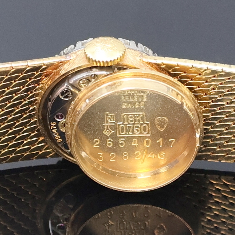 Detail i: PATEK PHILIPPE Damenarmbanduhr in GG 750/000 mit Diamanten Referenz 3282/46, Schweiz um 1965, Handaufzug, orig. Goldband, Boden aufgedr., Lünette ...