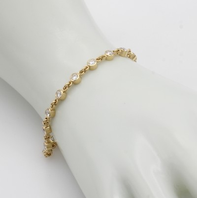 27015948a - Gliederarmband mit Brillanten, GG 750/000, 18 Brill. in hohen Zargenfassungen zus. ca. ...