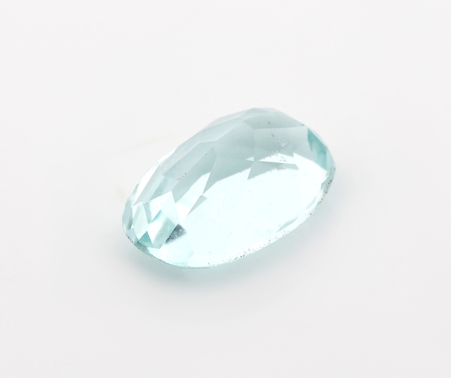Detail a: Loser facett. Aquamarin ca. 3.15 ct