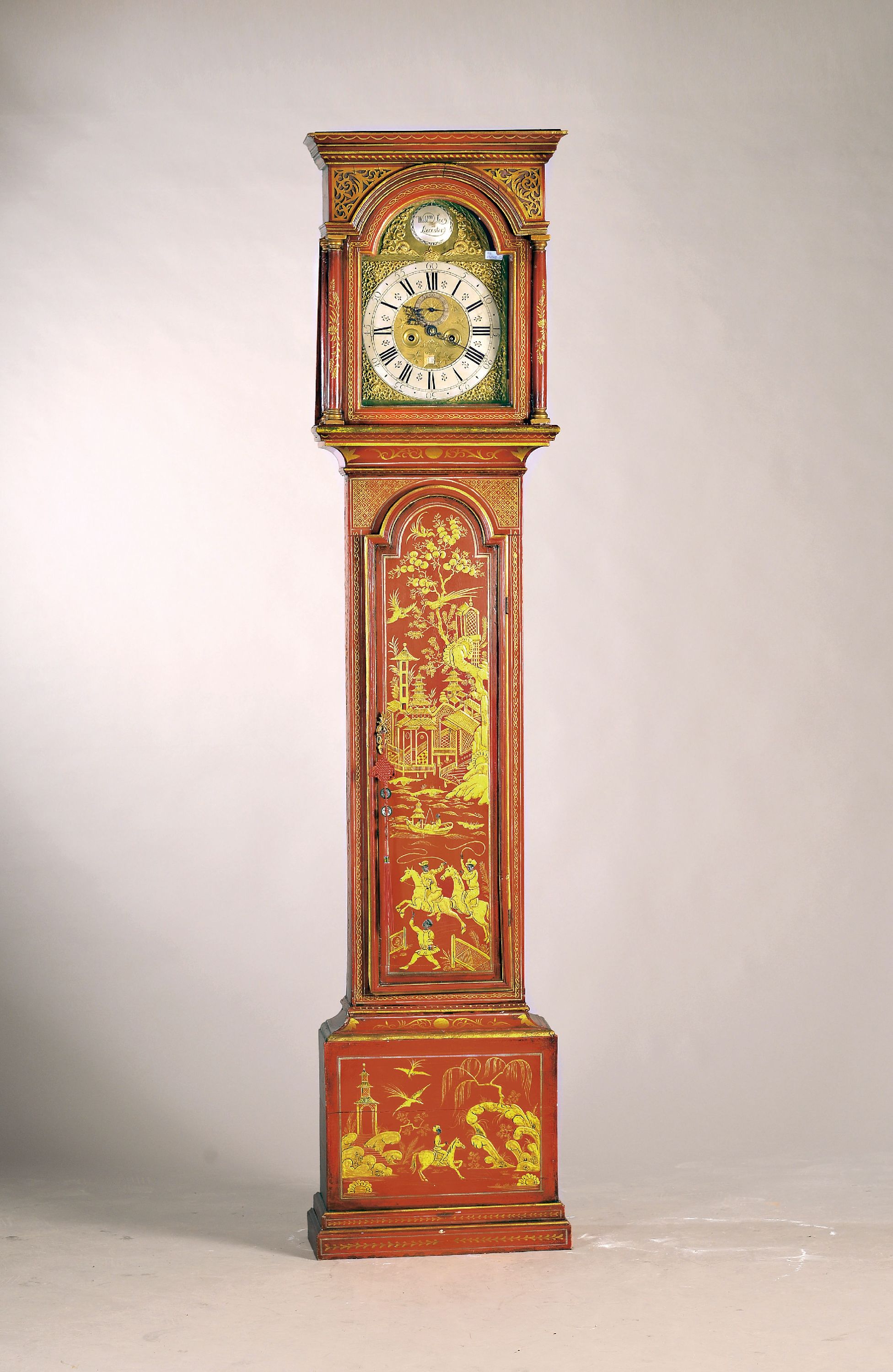 Image 27016906 - Standuhr, England, Ende 18. Jh., einteiliges Holzgehäuse, farblich gefaßt in ...