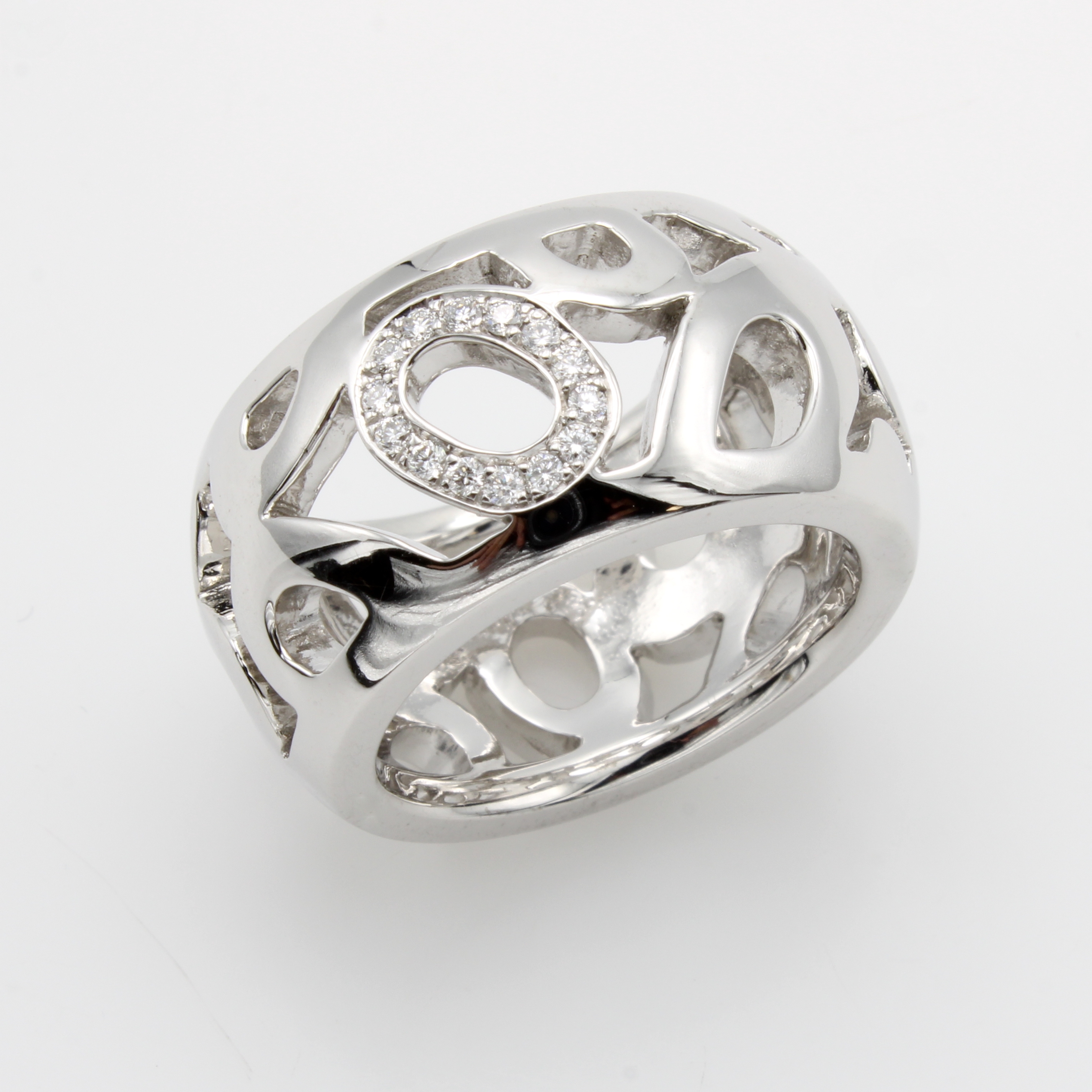 Image 27016931 - Breiter Ring mit Brillanten, WG 750/000, ornamentreiche Ringschiene, Brill. in ovalem ...