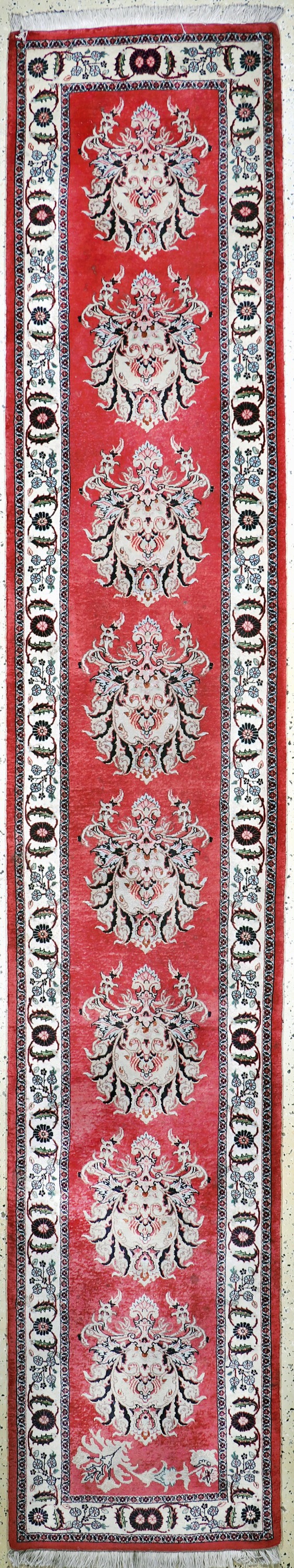 Image 27016984 - Bidjar Sehr fein, Persien, Ende 20.Jhd, Korkwolle mit Seide, ca. 385 x 70 cm, ...