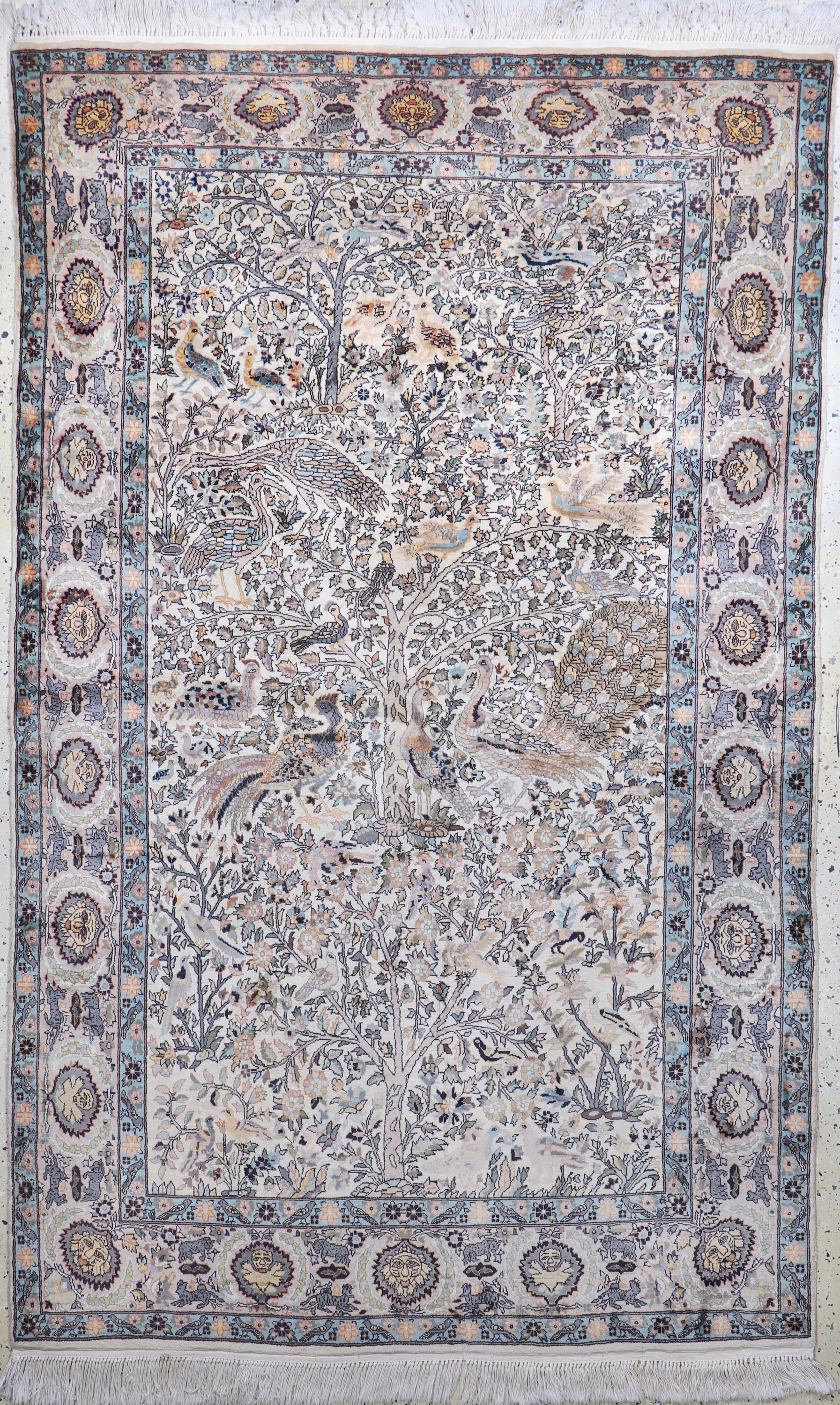 Lahor fein, Pakistan, Mitte 20.Jhd, Korkwolle auf Baumwolle, ca. 222 x 139 cm, EHZ: 2
