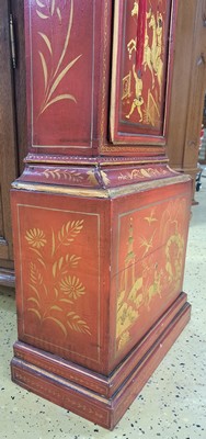 27016906h - Standuhr, England, Ende 18. Jh., einteiliges Holzgehäuse, farblich gefaßt in ...