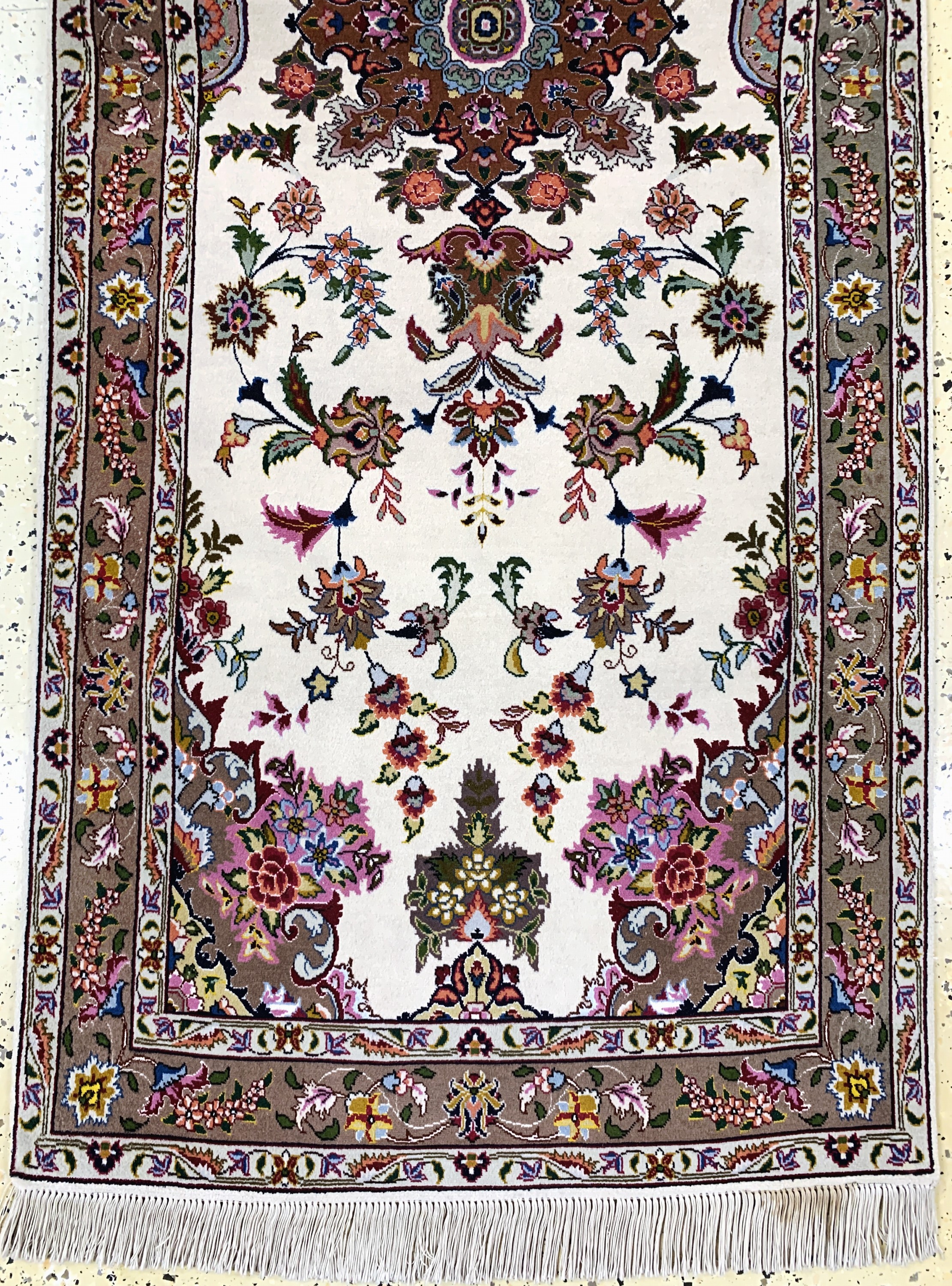 Detail c: Täbriz fein(50 Raj), Persien, Ende 20.Jhd, Korkwolle mit Seide, ca. 204 x 81 cm, ca. 500.000 Kn/qm, EHZ: 2