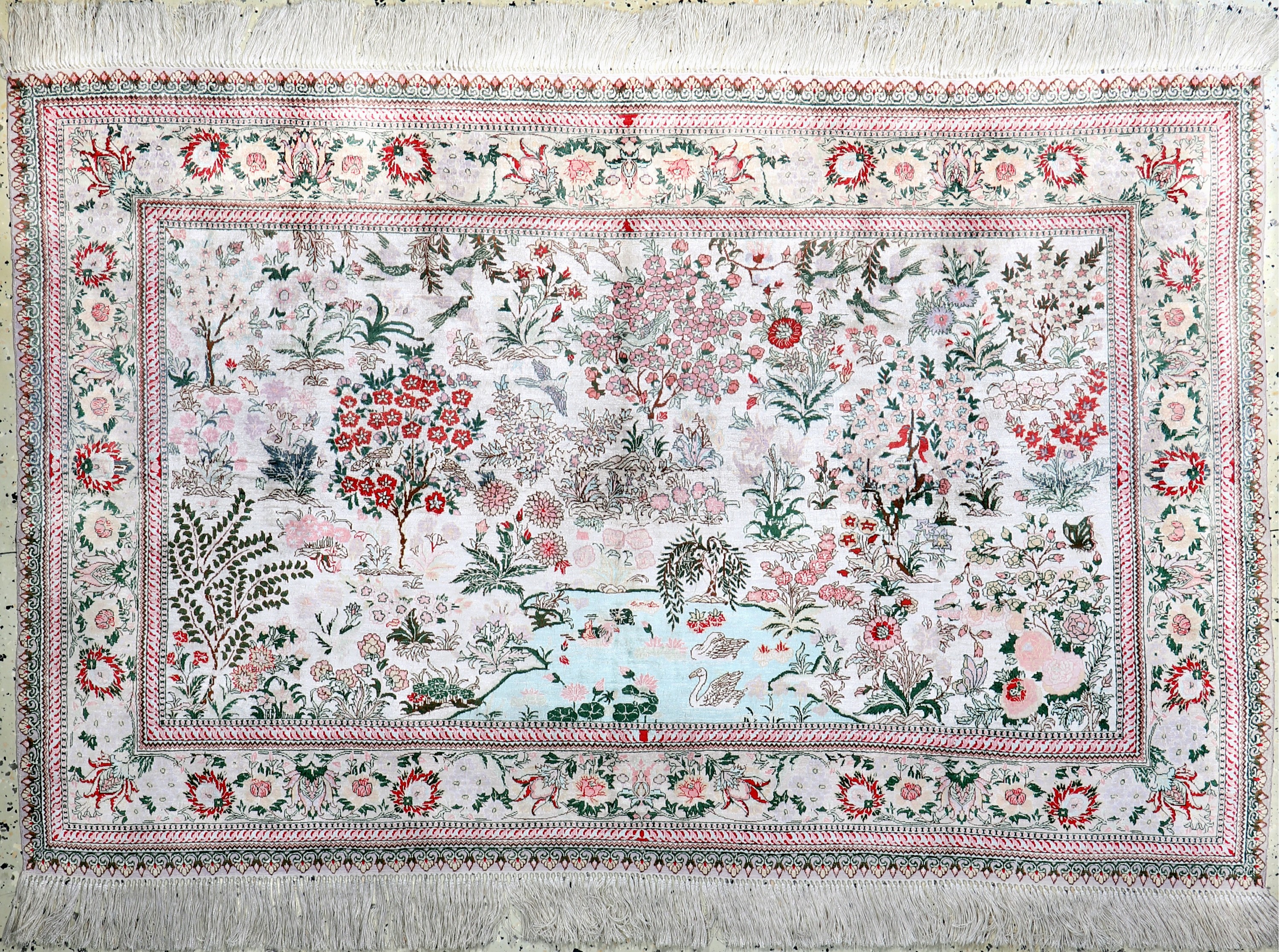 Image 27017020 - Hereke Seide, China, Ende 20.Jhd, reine Naturseide, ca. 100 x 155 cm, ca. 1,0 Mio. ...