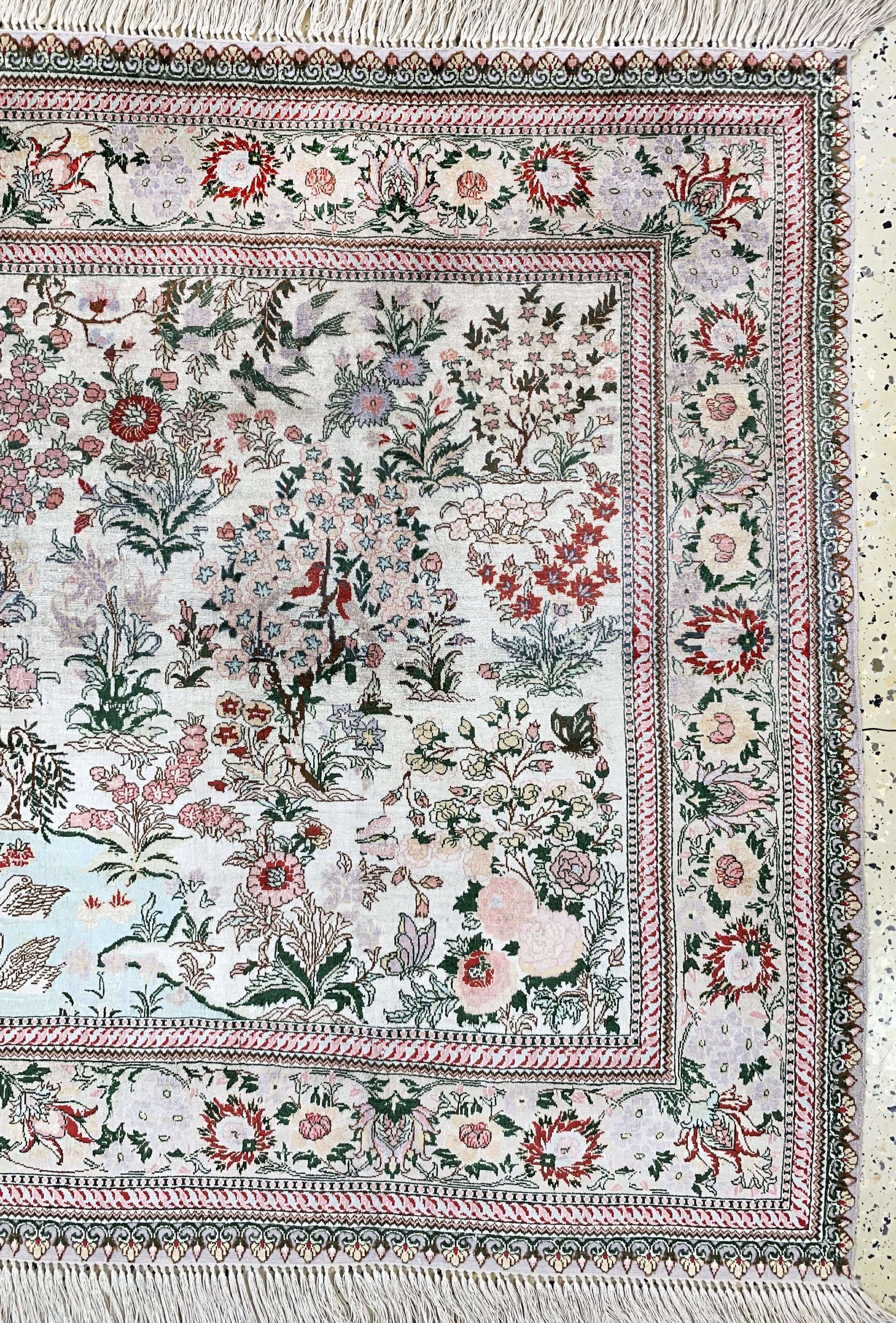 Detail a: Hereke Seide, China, Ende 20.Jhd, reine Naturseide, ca. 100 x 155 cm, ca. 1,0 Mio. Kn/qm, EHZ: 2