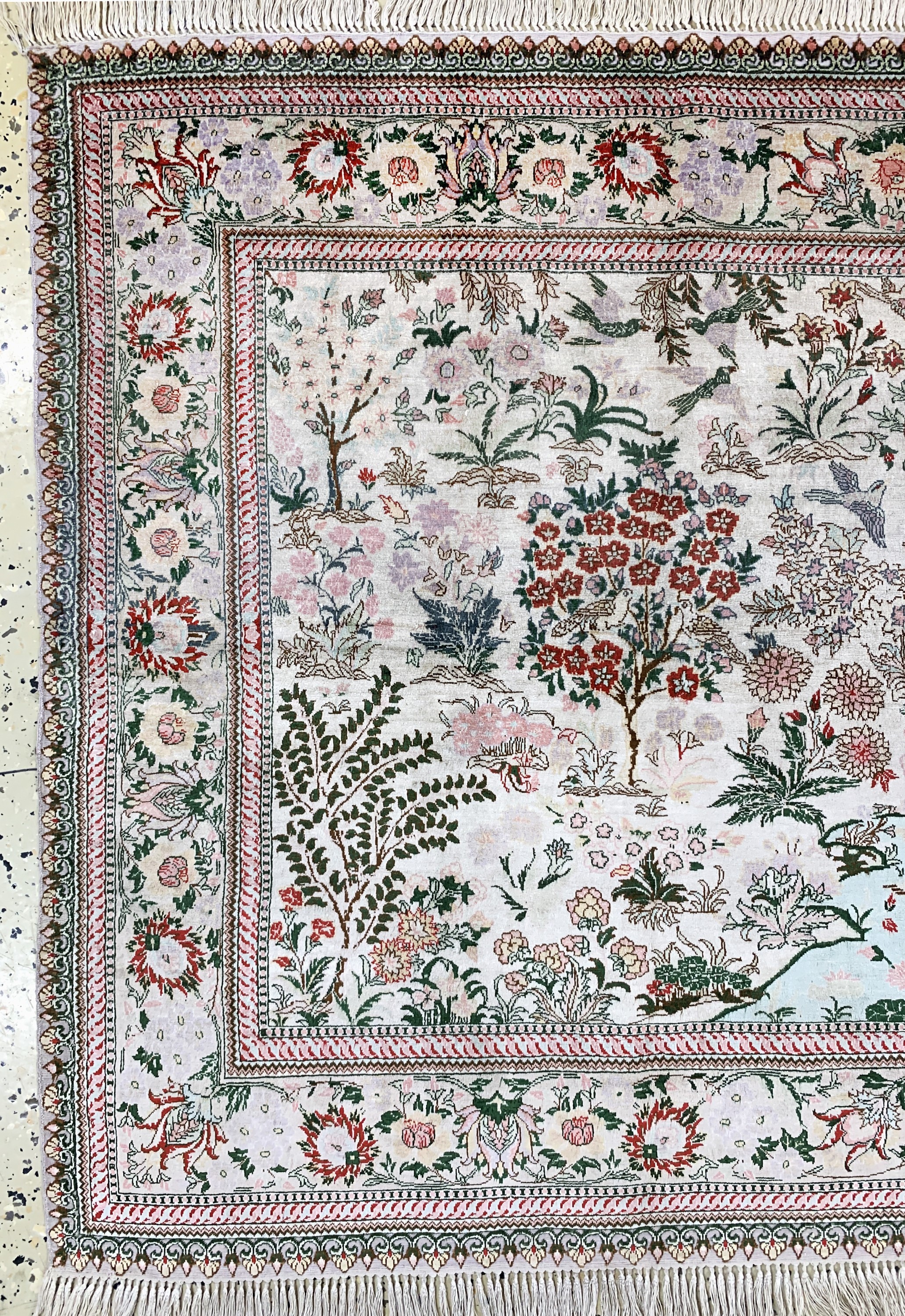 Detail c: Hereke Seide, China, Ende 20.Jhd, reine Naturseide, ca. 100 x 155 cm, ca. 1,0 Mio. Kn/qm, EHZ: 2