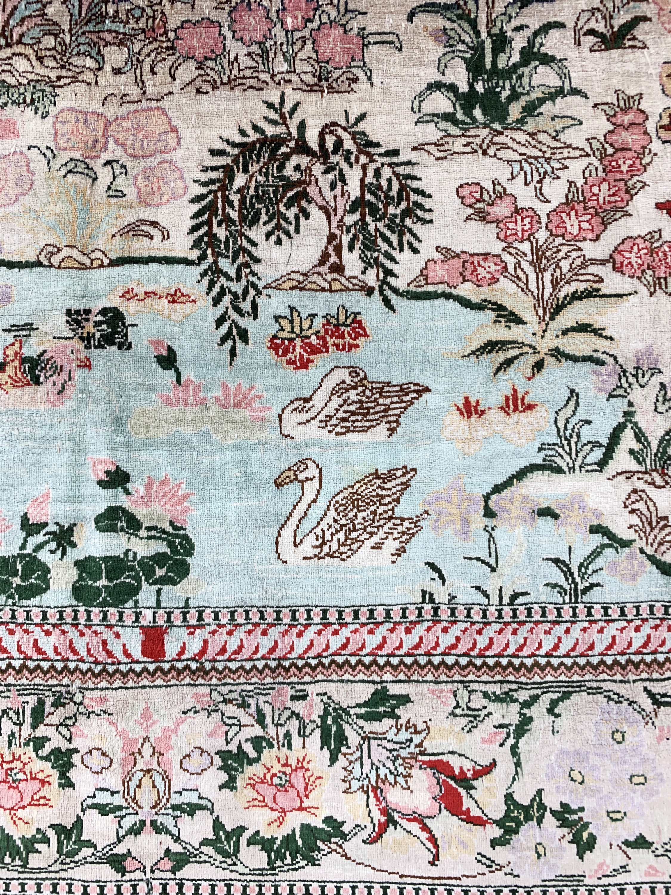 Detail d: Hereke Seide, China, Ende 20.Jhd, reine Naturseide, ca. 100 x 155 cm, ca. 1,0 Mio. Kn/qm, EHZ: 2
