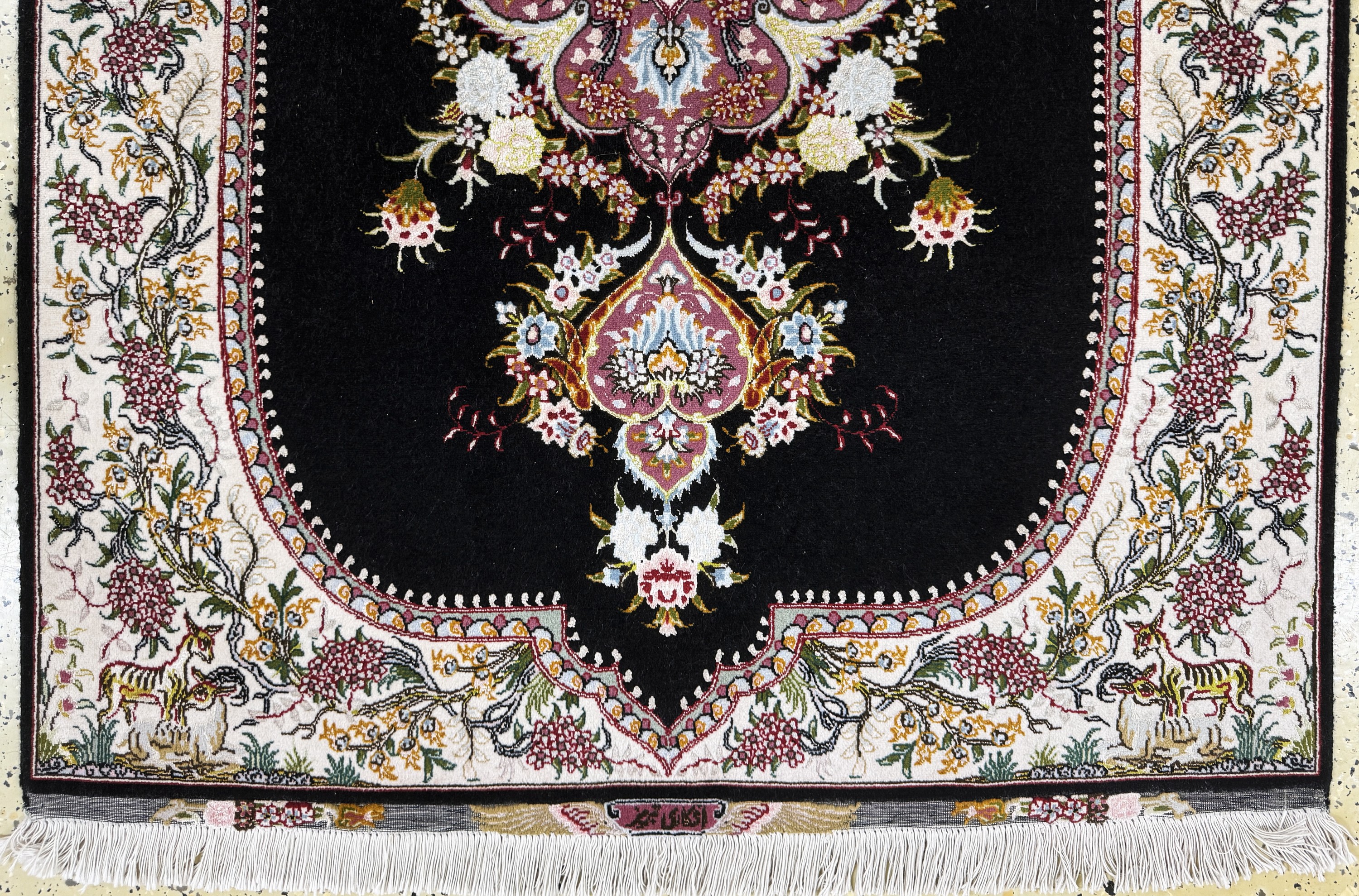 Detail b: Täbriz fein(50 Raj), Persien, Ende 20.Jhd, Korkwolle mit Seide, ca. 155 x 102 cm, ca. 500.000 Kn/qm, EHZ: 2