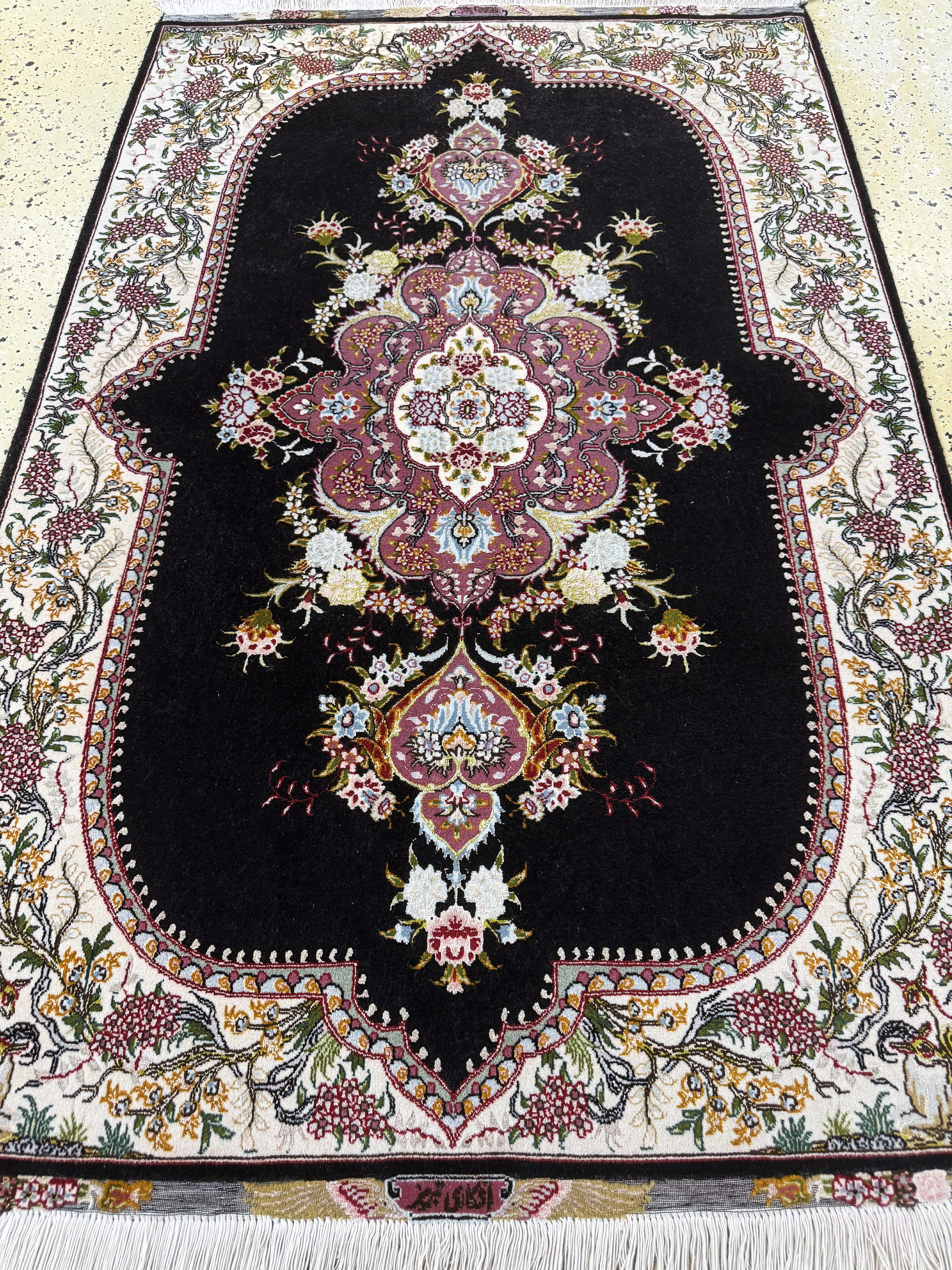 Detail d: Täbriz fein(50 Raj), Persien, Ende 20.Jhd, Korkwolle mit Seide, ca. 155 x 102 cm, ca. 500.000 Kn/qm, EHZ: 2