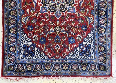 27017005b - 2 Lots Keschan & Esfahan, Persien, Mitte 20.Jhd, Korkwolle auf Seide, ca. 114 x 83 cm, ...