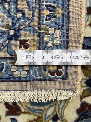 27017005f - 2 Lots Keschan & Esfahan, Persien, Mitte 20.Jhd, Korkwolle auf Seide, ca. 114 x 83 cm, ...