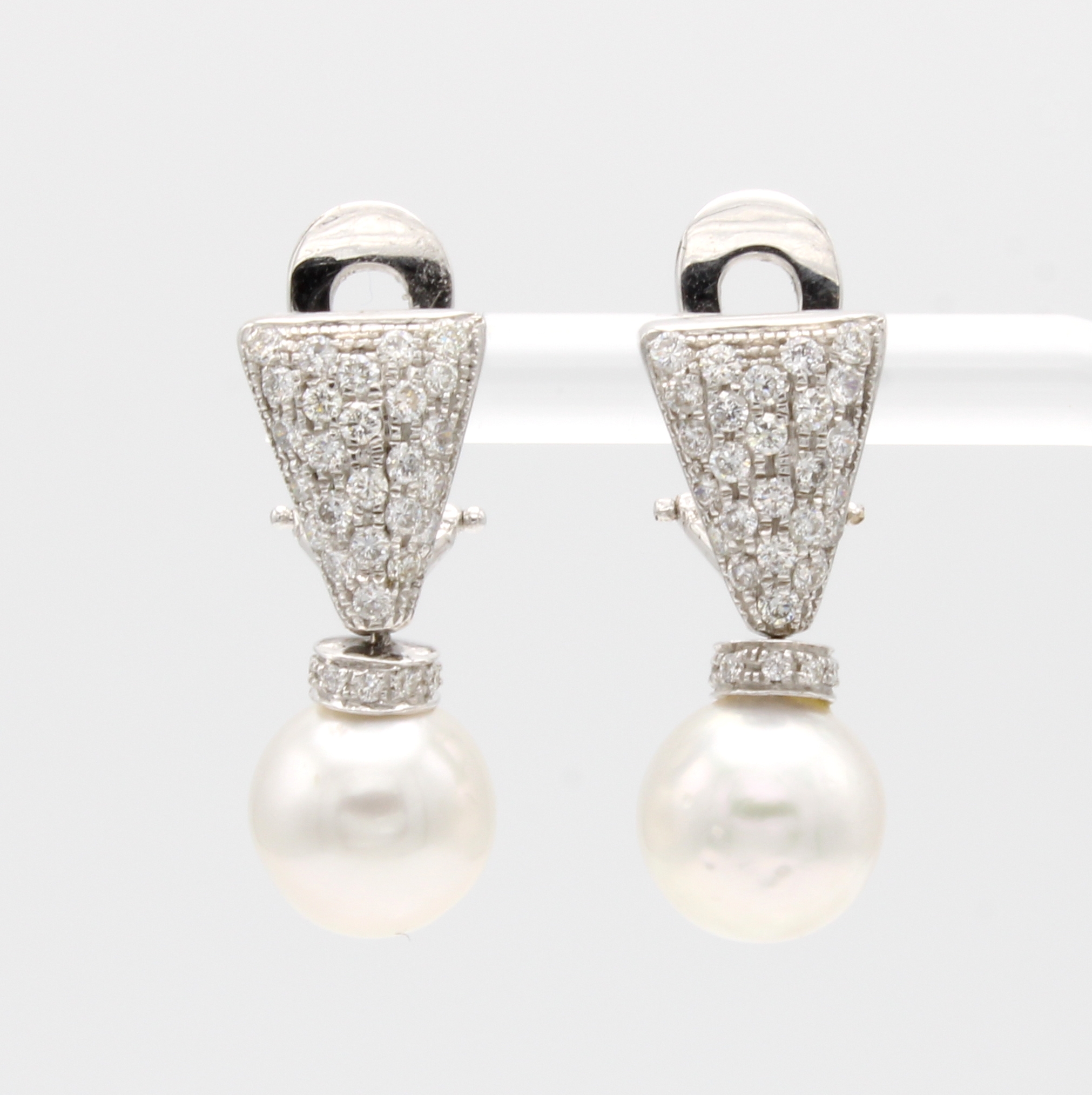 Image 27017370 - Paar Ohrstecker mit Südseeperle und Brillanten, WG 750/000, 2 weiße-graue Perlen als ...