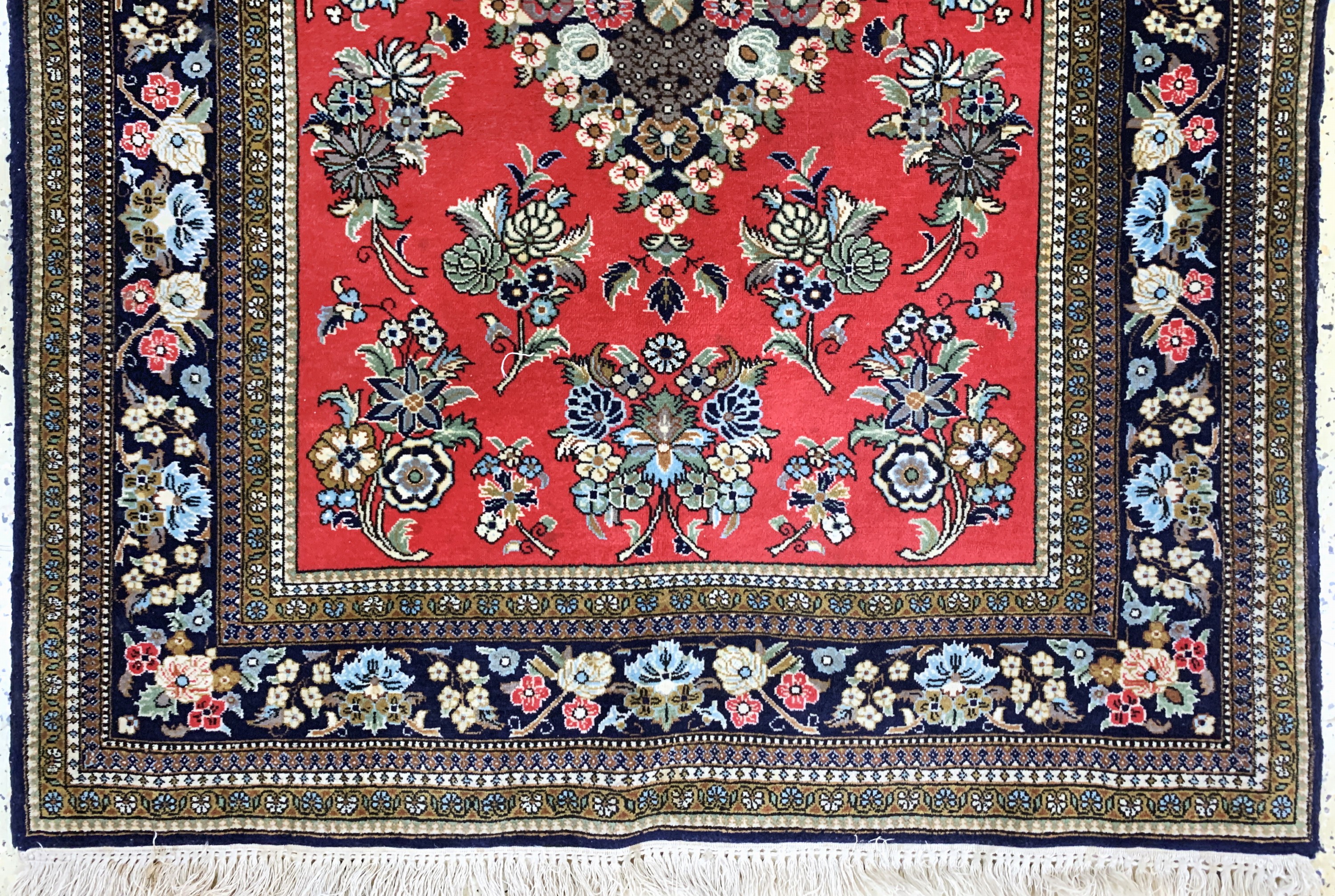 Detail b: Ghom Kork, Persien, Ende 20.Jhd, Korkwolle auf Baumwolle, ca. 147 x 109 cm, EHZ: 2