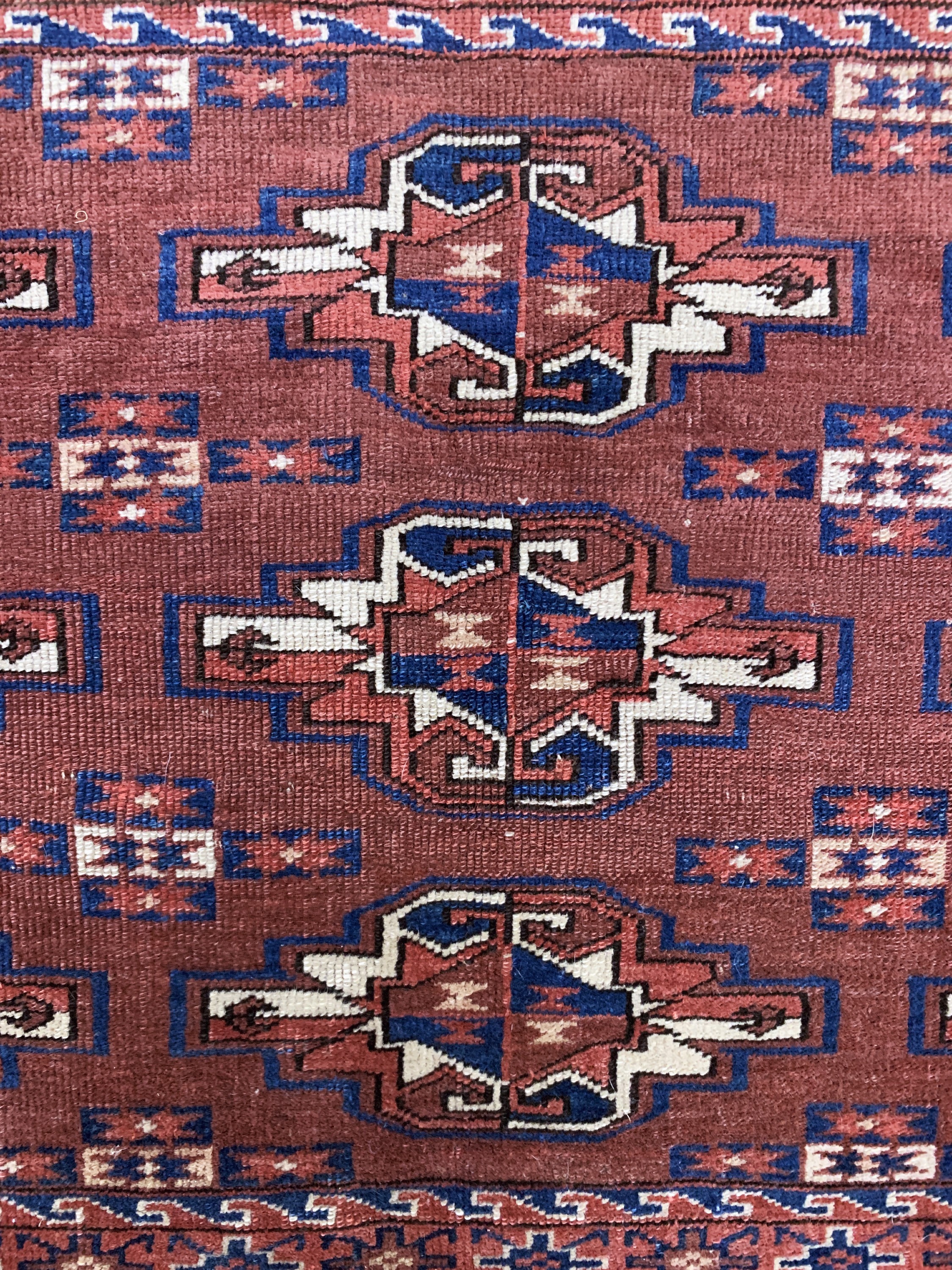 Detail b: Yomud"Tschowal"antik, Turkmenistan, 19.Jhd,Wolle auf Wolle, ca. 104 x 77 cm, EHZ: 4