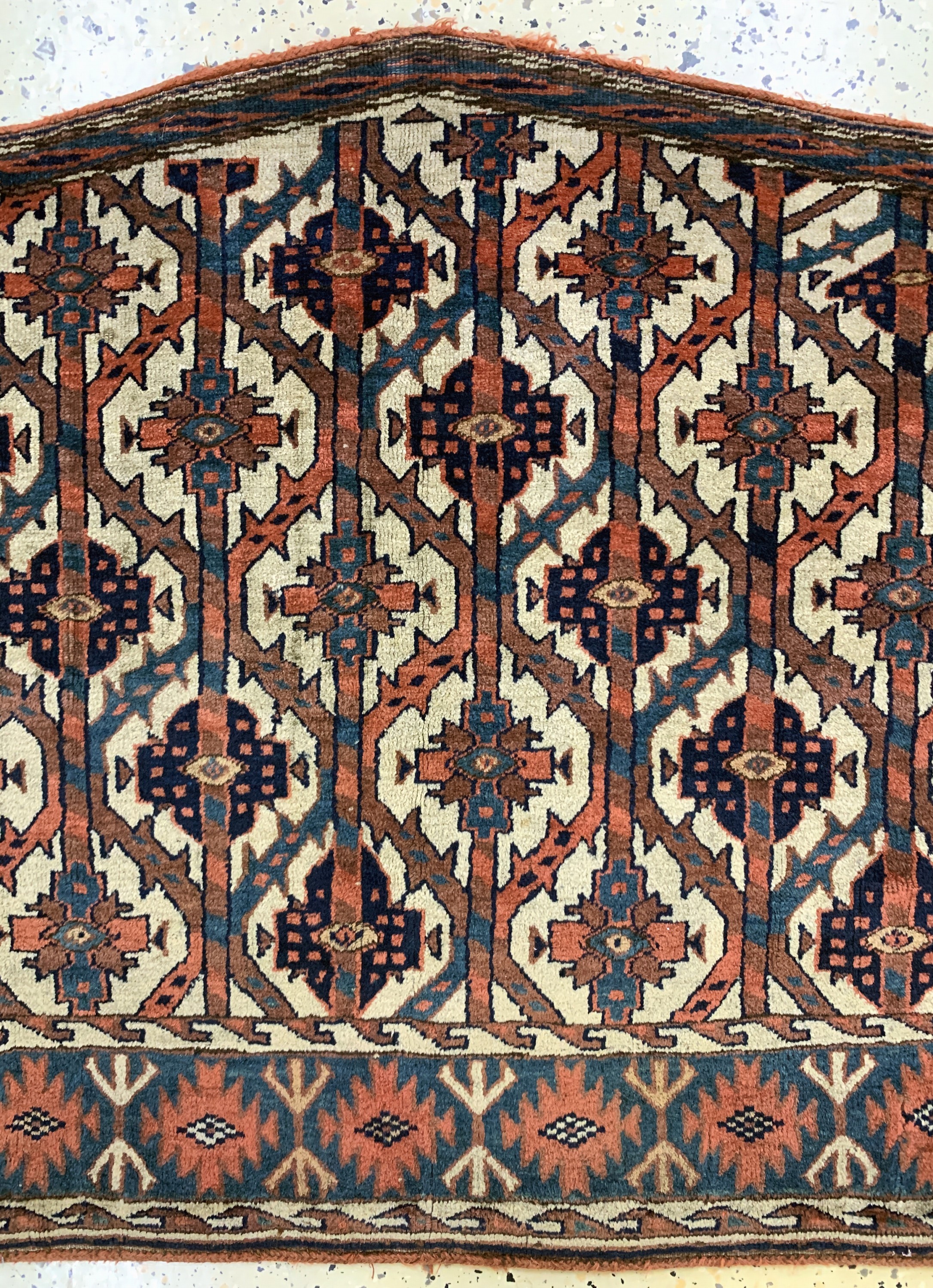 Detail b: Yomud"Asmalyk"antik, Turkmenistan, 19.Jhd, Wolle auf Wolle, ca. 136 x 80 cm, EHZ: 2