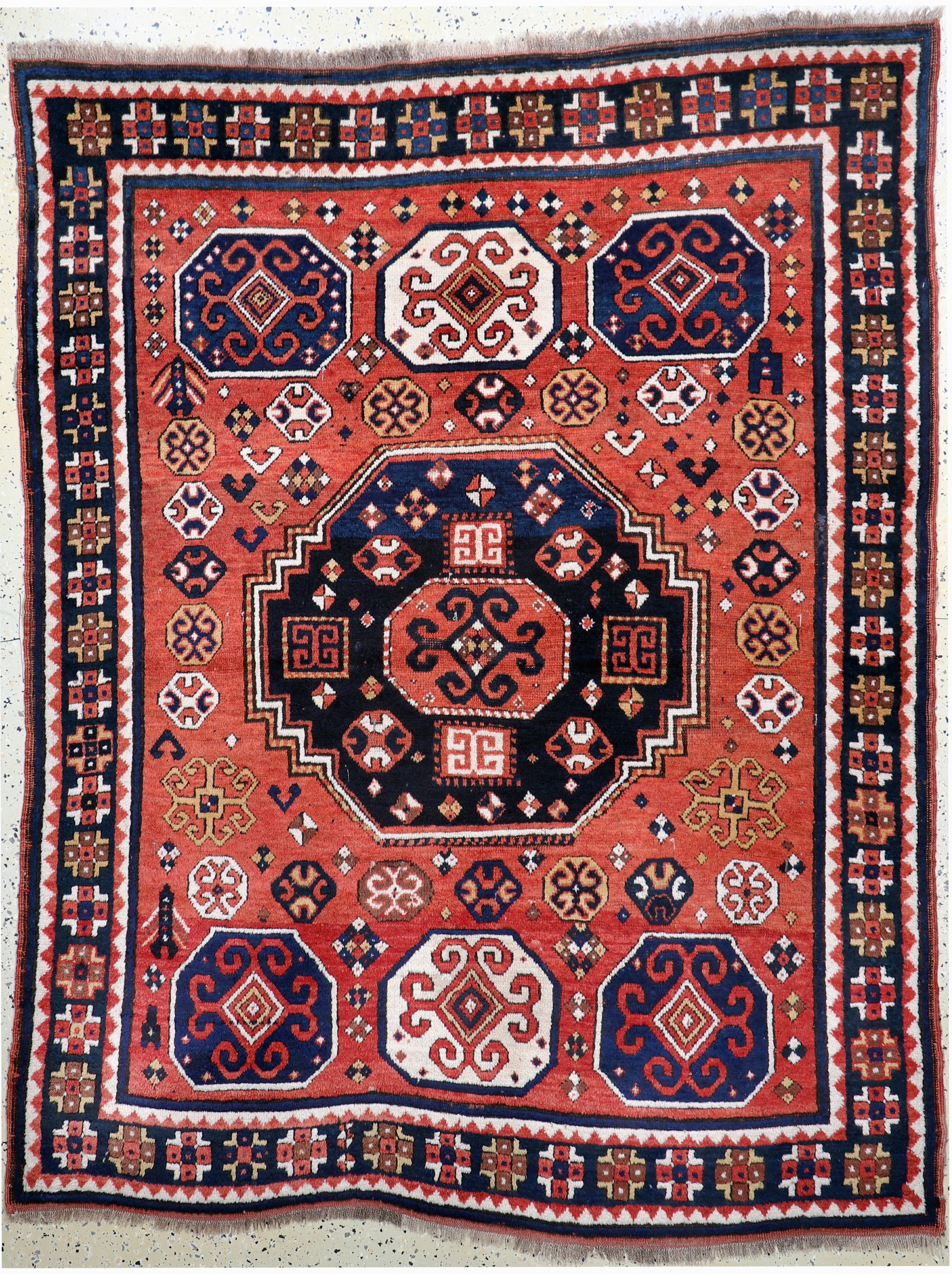 "Karachoph"Kazak antik, Kaukasus, 19.Jhd, Wolle auf Wolle, ca. 202 x 160 cm, EHZ: 2-3(restauriert)