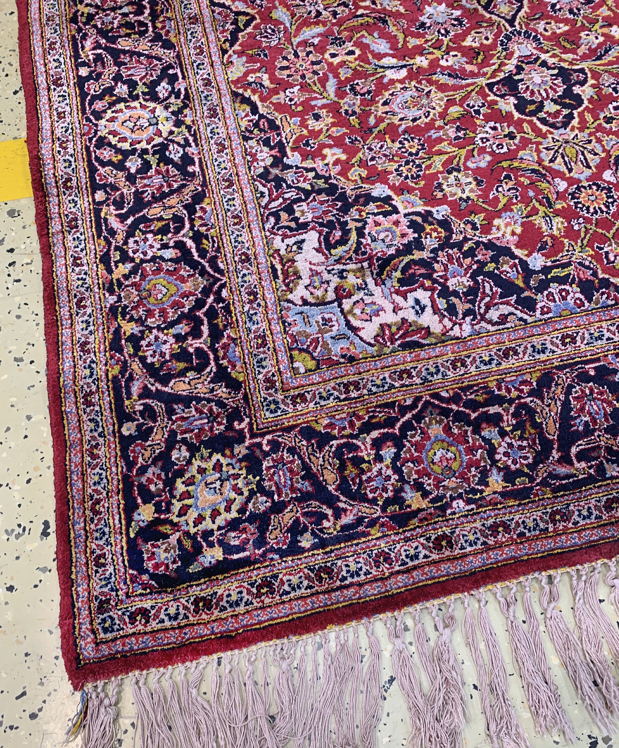 Detail e: Seiden Keschan, Persien, Anfang 20.Jhd, reine Naturseide, ca. 207 x 137 cm, EHZ: 2