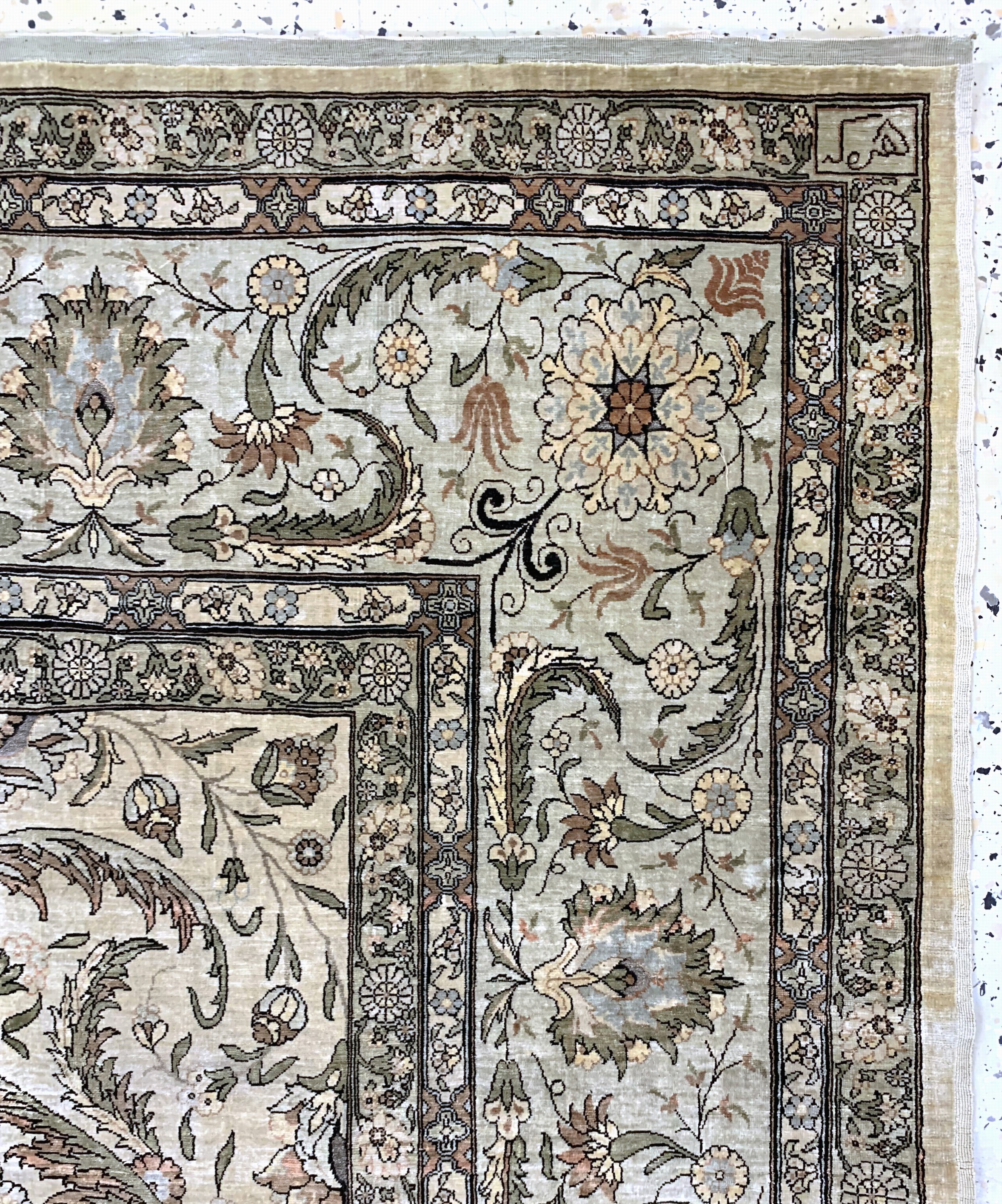 Detail h: Hereke Seide fein Türkei, signiert Metallbroschiert, Anfang 20.Jhd, reine Naturseide, ca. 222 x 140 cm, ca. 1,0 Mio. Kn/qm, EHZ: 2