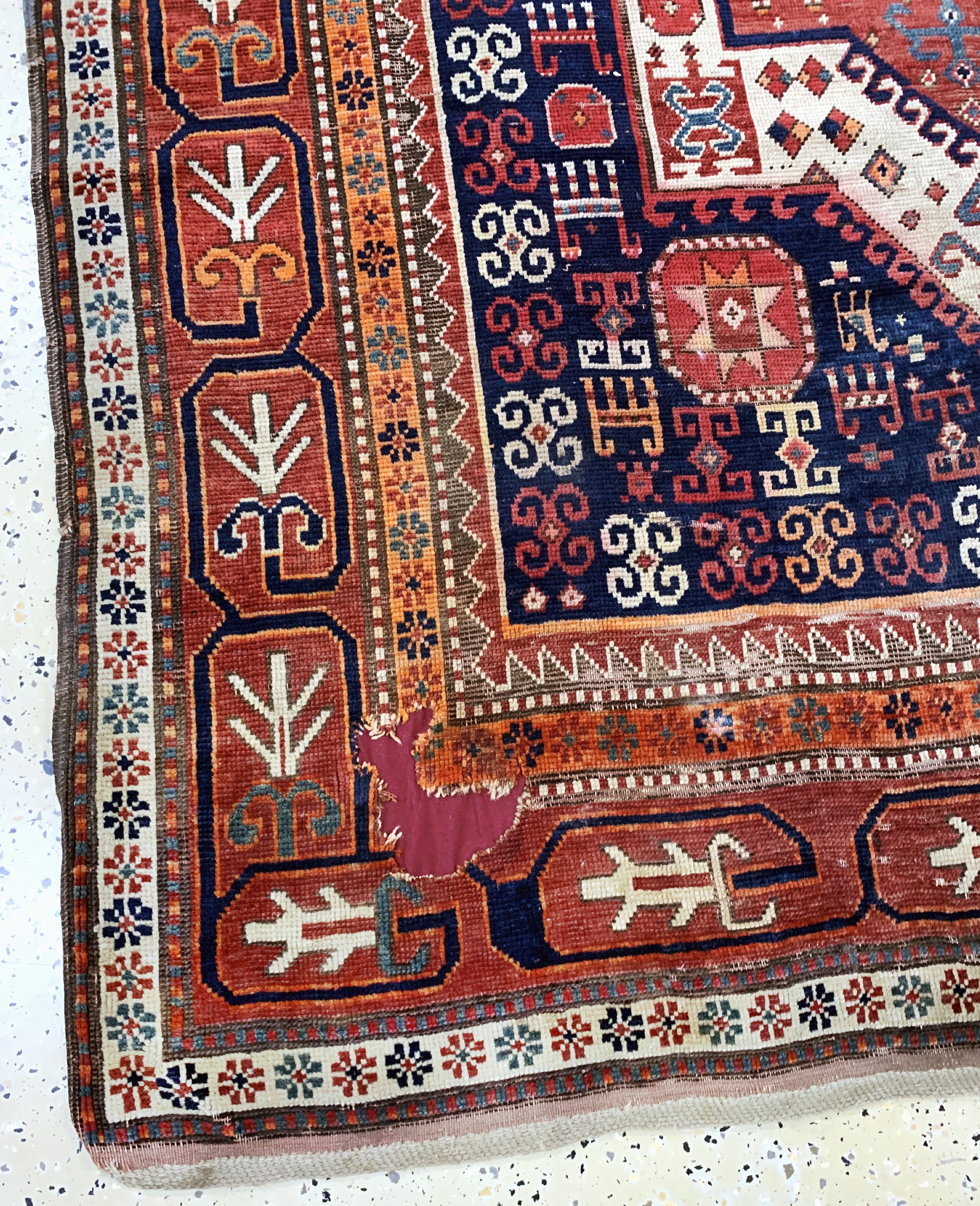 Detail b: "Fachalo"Kazak antik, Kaukasus, um 1900, Wolle auf Wolle, ca. 275 x 168 cm, EHZ: 4