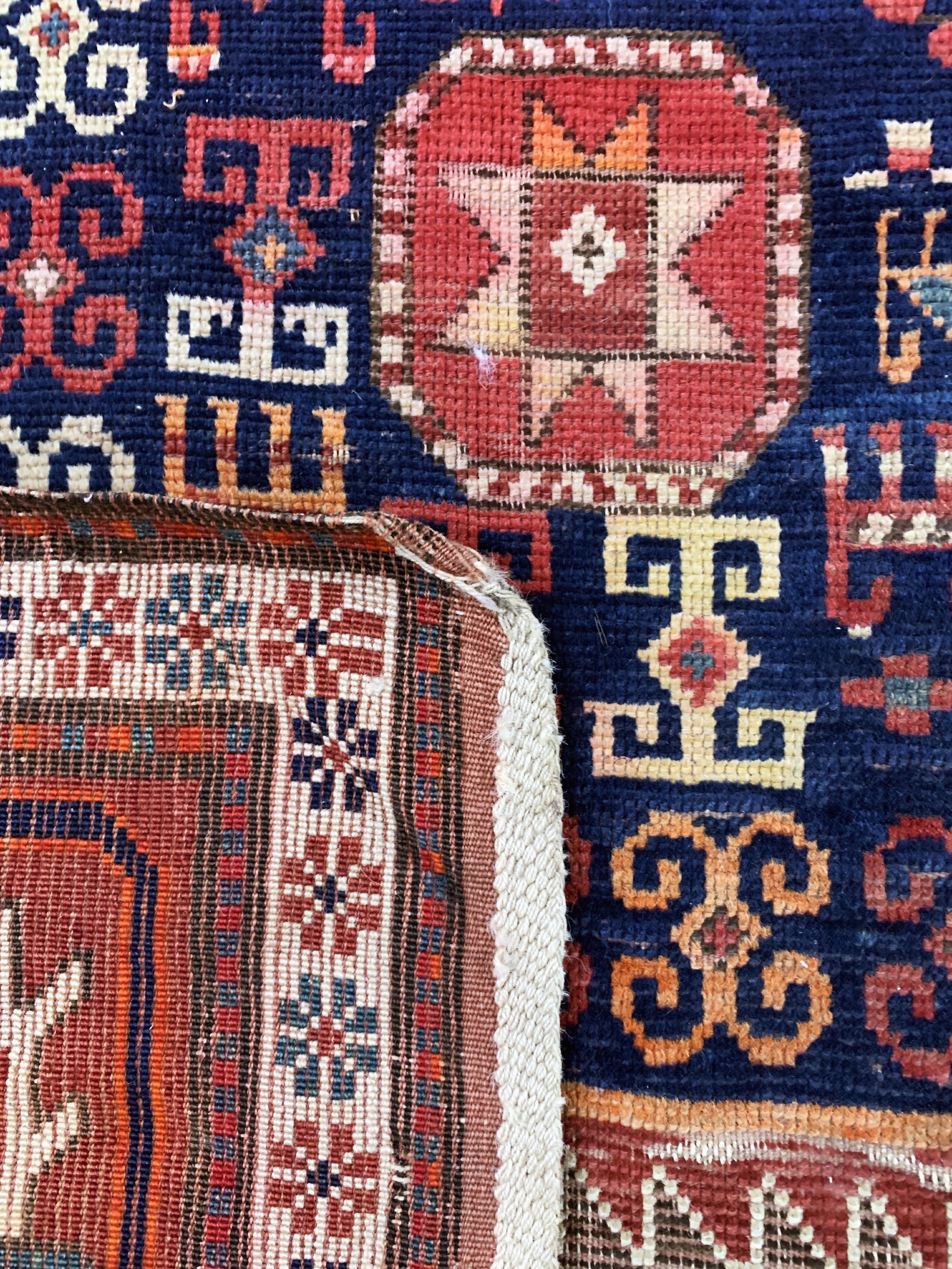 Detail g: "Fachalo"Kazak antik, Kaukasus, um 1900, Wolle auf Wolle, ca. 275 x 168 cm, EHZ: 4