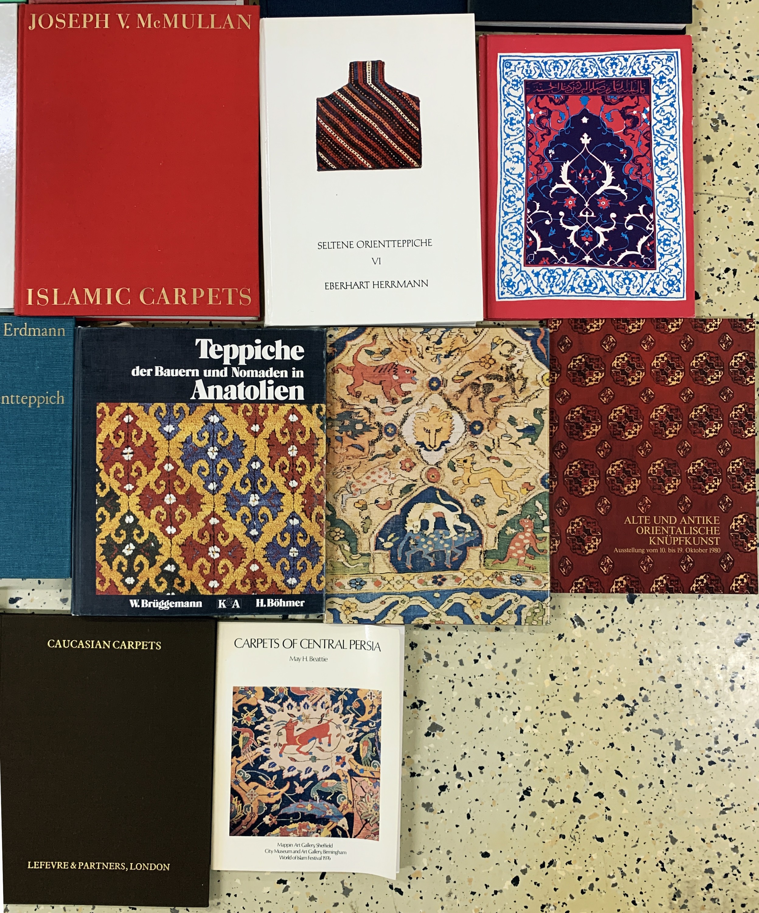 Detail c: 24 lot Teppichliteratur.