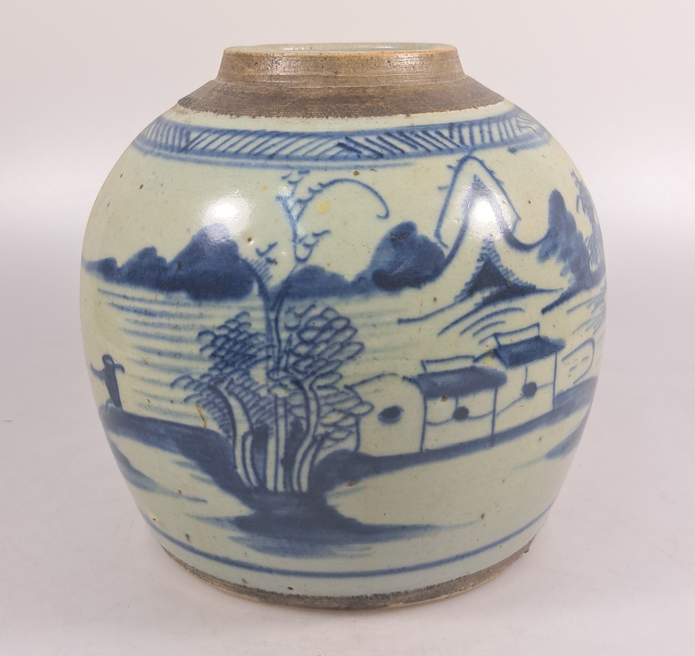 Detail h: Paar Ingwertöpfe, China, um 1880, blaue Bemalung, umlaufende Landschaften, ohne Deckel, H. ca. 15 cm