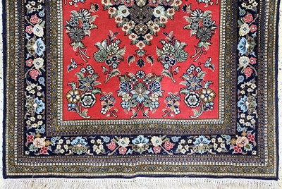 27018017b - Ghom Kork, Persien, Ende 20.Jhd, Korkwolle auf Baumwolle, ca. 147 x 109 cm, EHZ: 2 ...