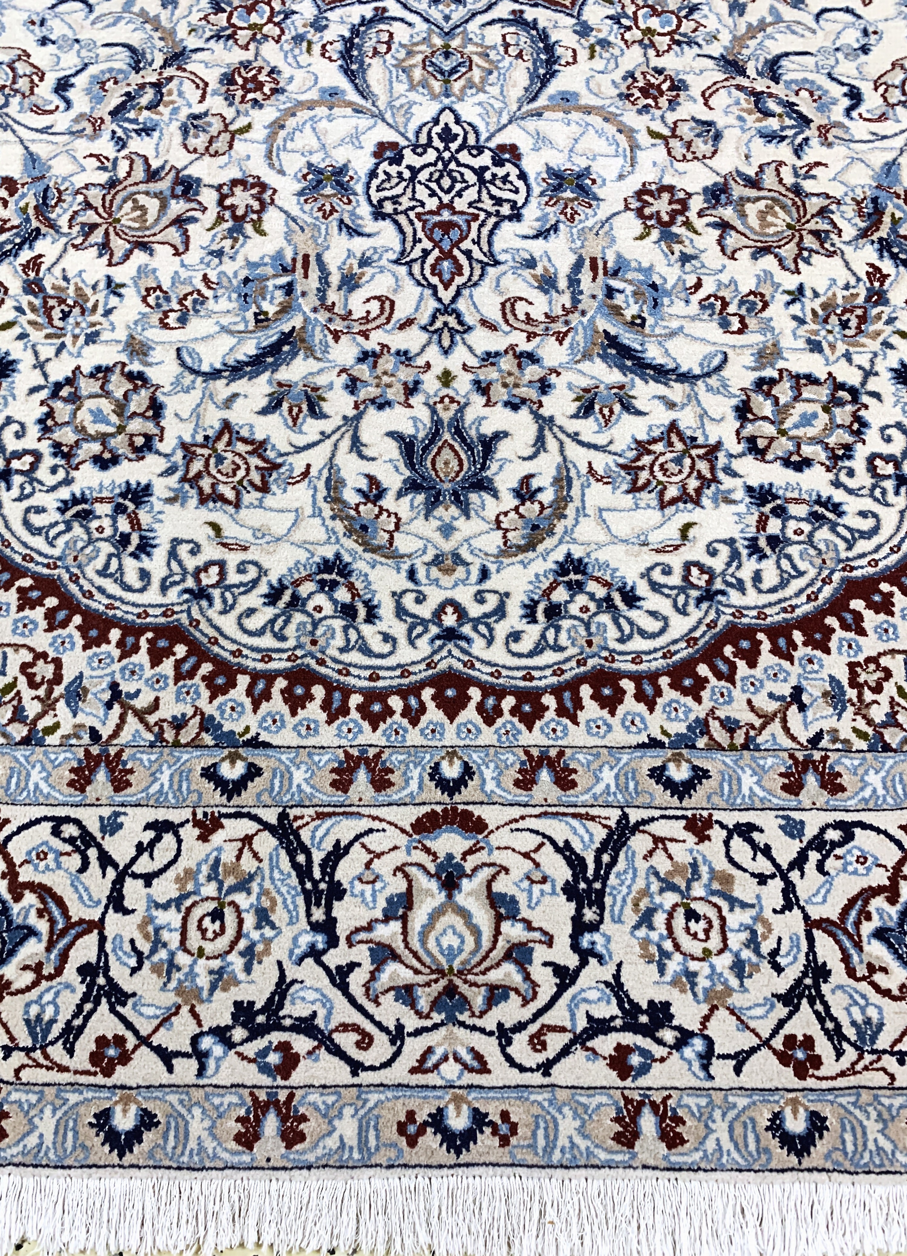 Detail b: Nain, Persien, Mitte 20.Jhd, Wolle auf Baumwolle, ca. 313 x 208 cm, Reinigungsbedürftig, EHZ: 2